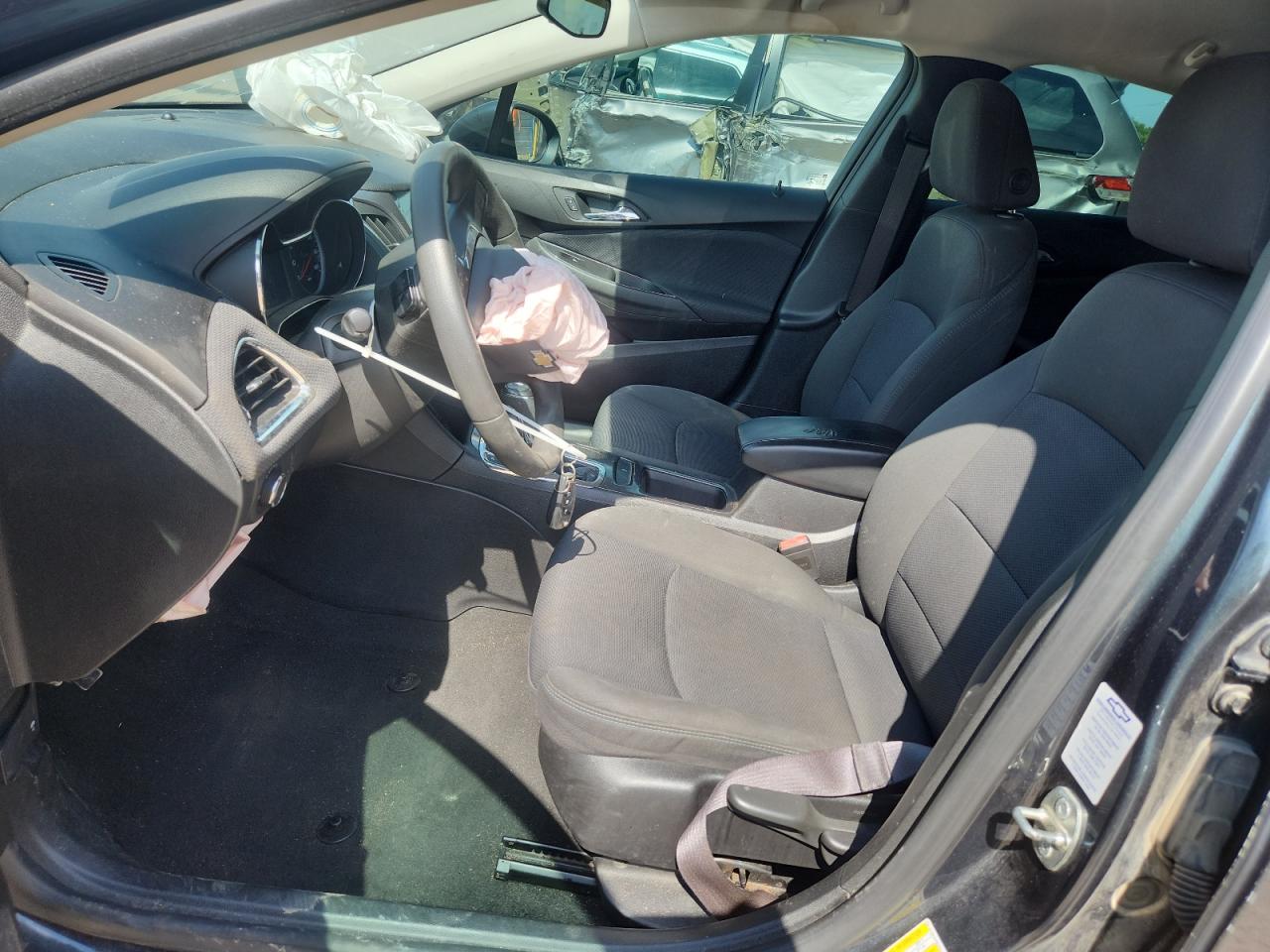 2017 Chevrolet Cruze Lt Угольный vin: 3G1BE6SM5HS578833 Damage: Airbag - Front Left, Deployed, Replacement Required