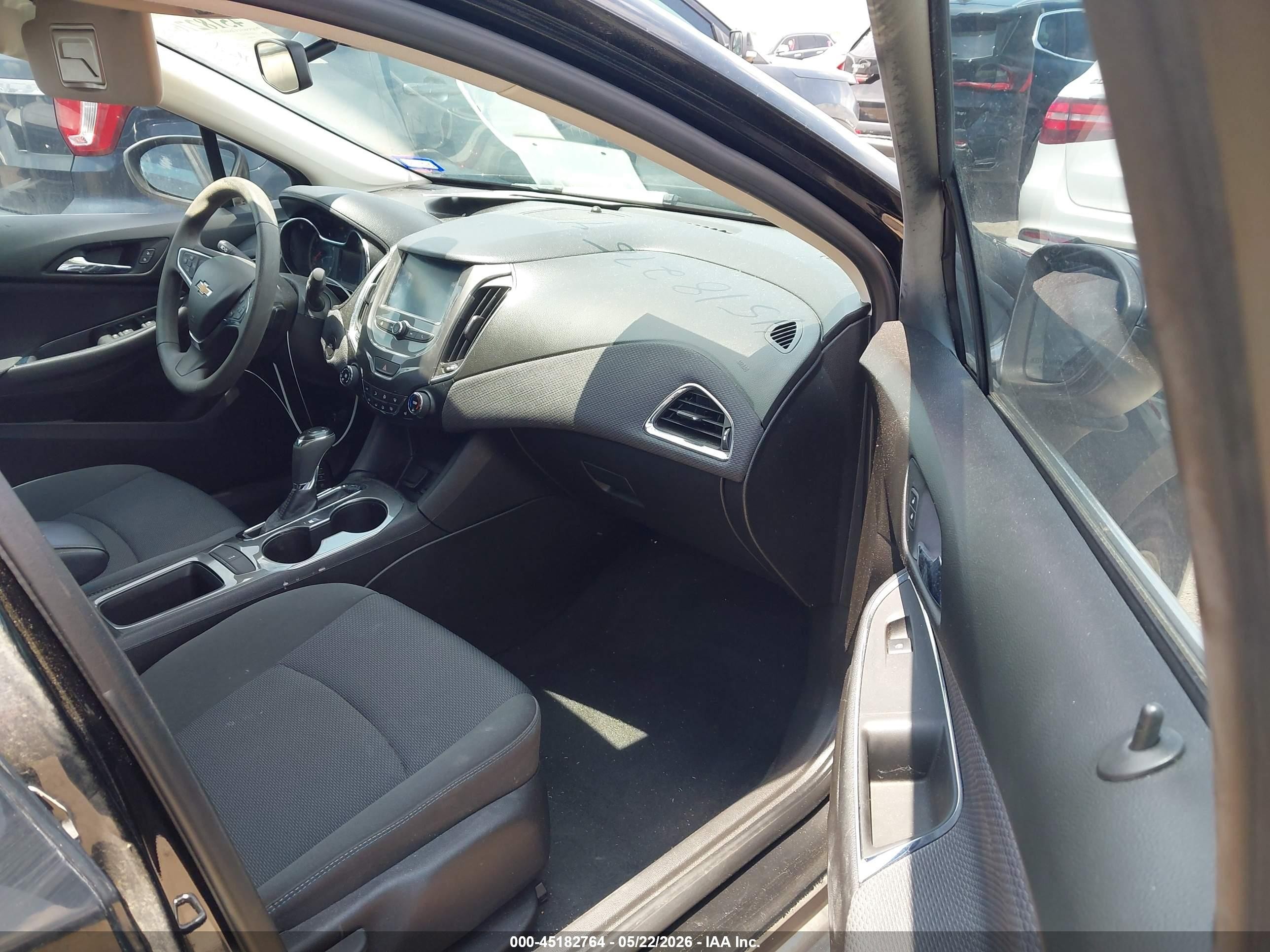 2018 Chevrolet Cruze Lt Auto Черный vin: 3G1BE6SM5JS638034