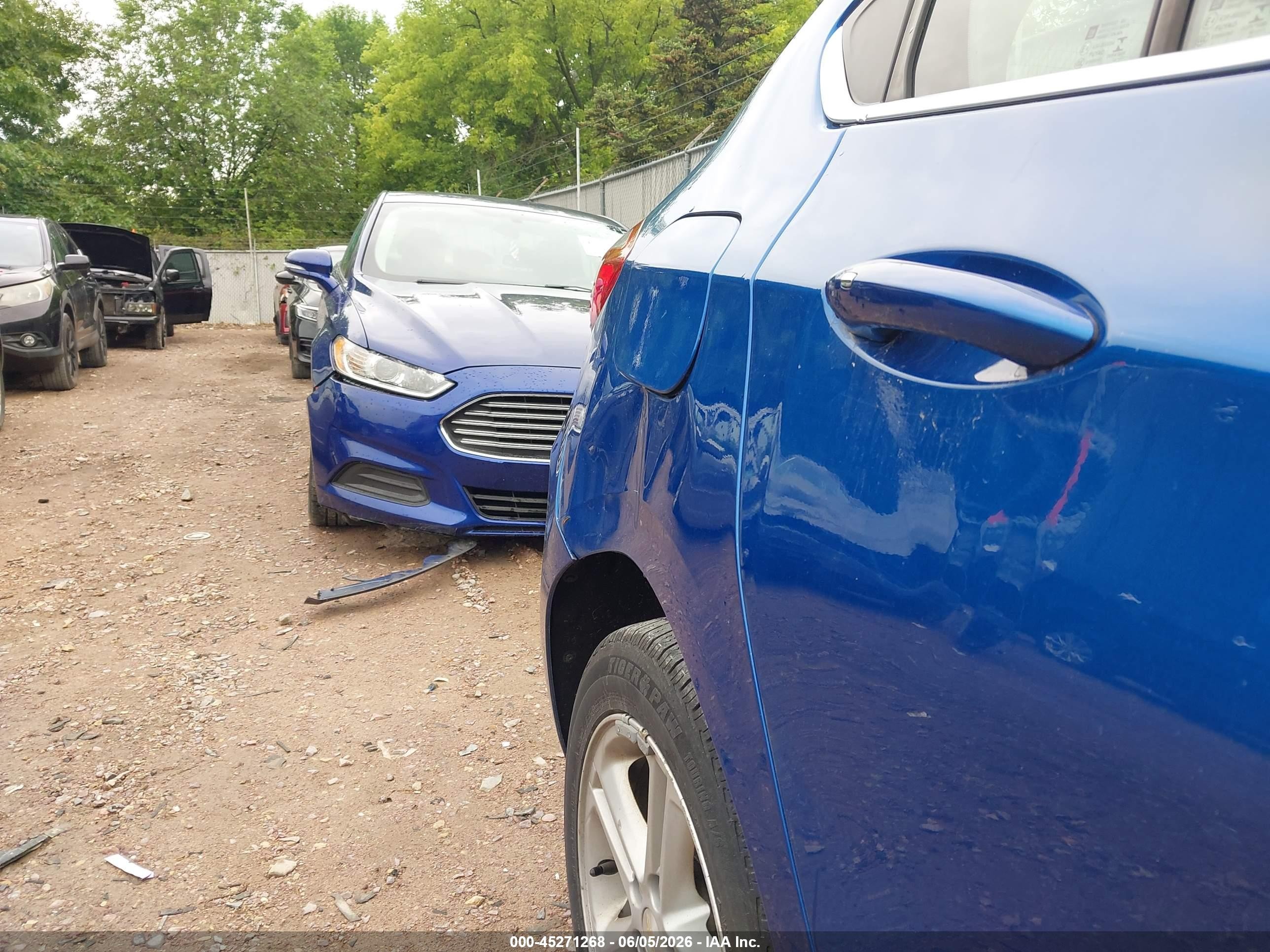 2017 Chevrolet Cruze Lt Auto Blue vin: 3G1BE6SM7HS545946