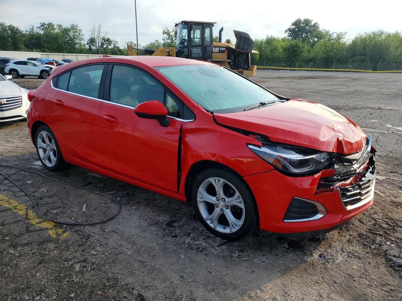 2019 Chevrolet Cruze Premier Red vin: 3G1BF6SM0KS563936