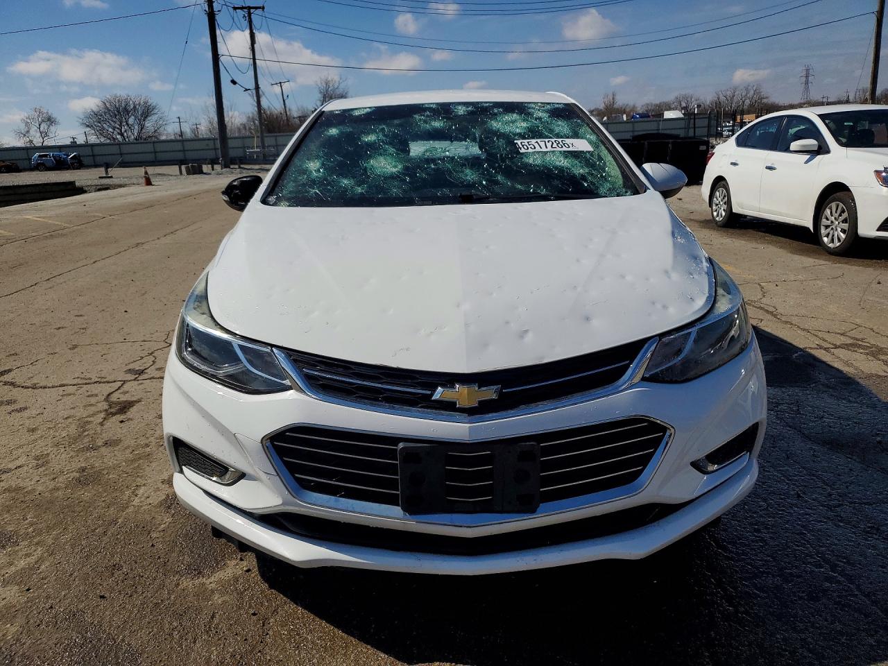 2018 Chevrolet Cruze Premier White vin: 3G1BF6SM2JS643284