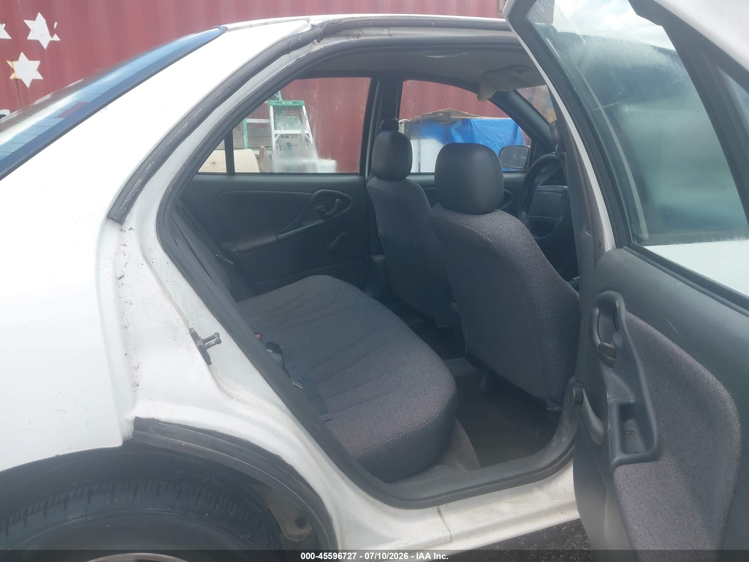 2000 Chevrolet Cavalier   White vin: 3G1JC5242YS162122