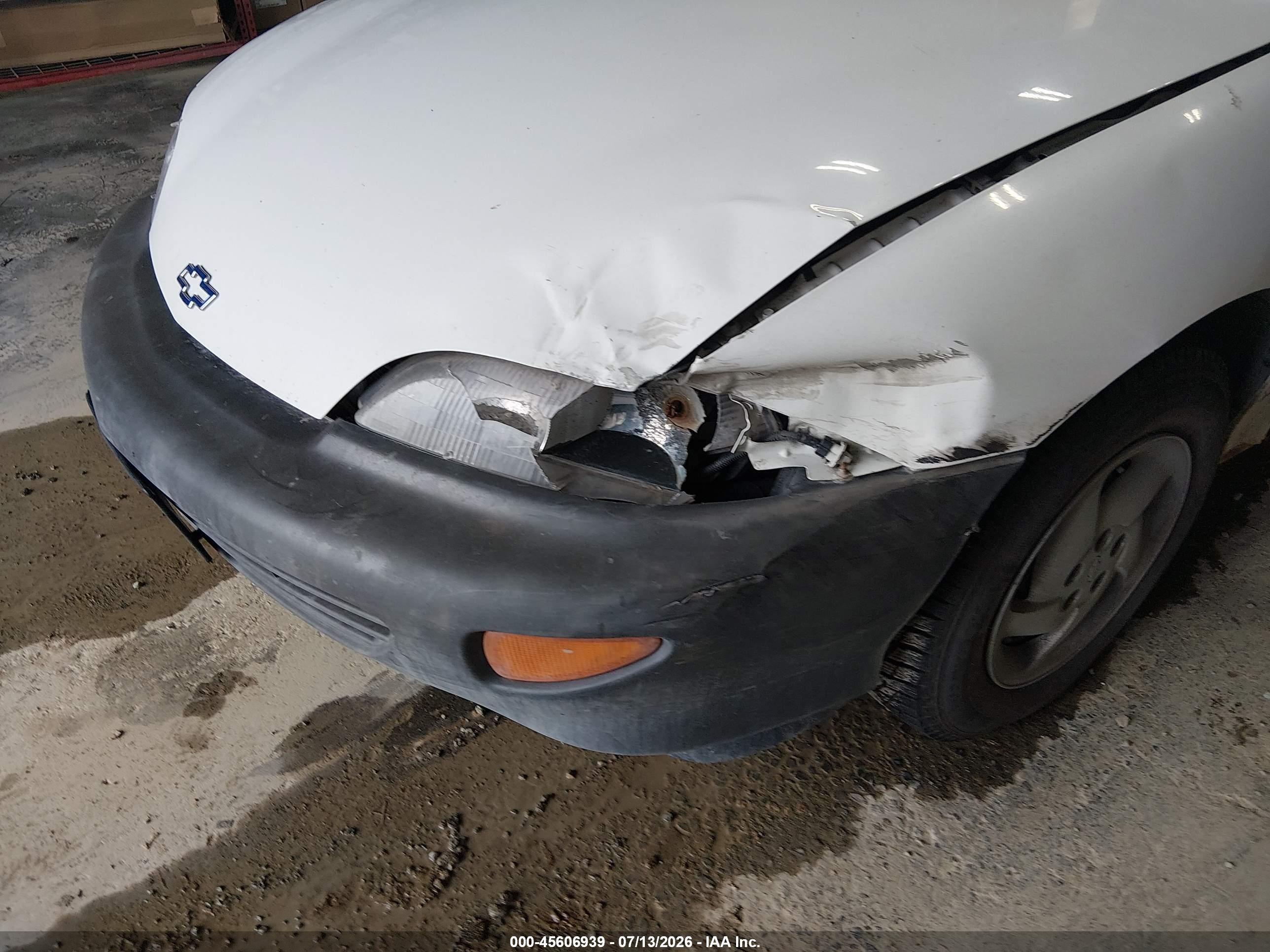 1998 Chevrolet Cavalier   White vin: 3G1JC5247WS842675
