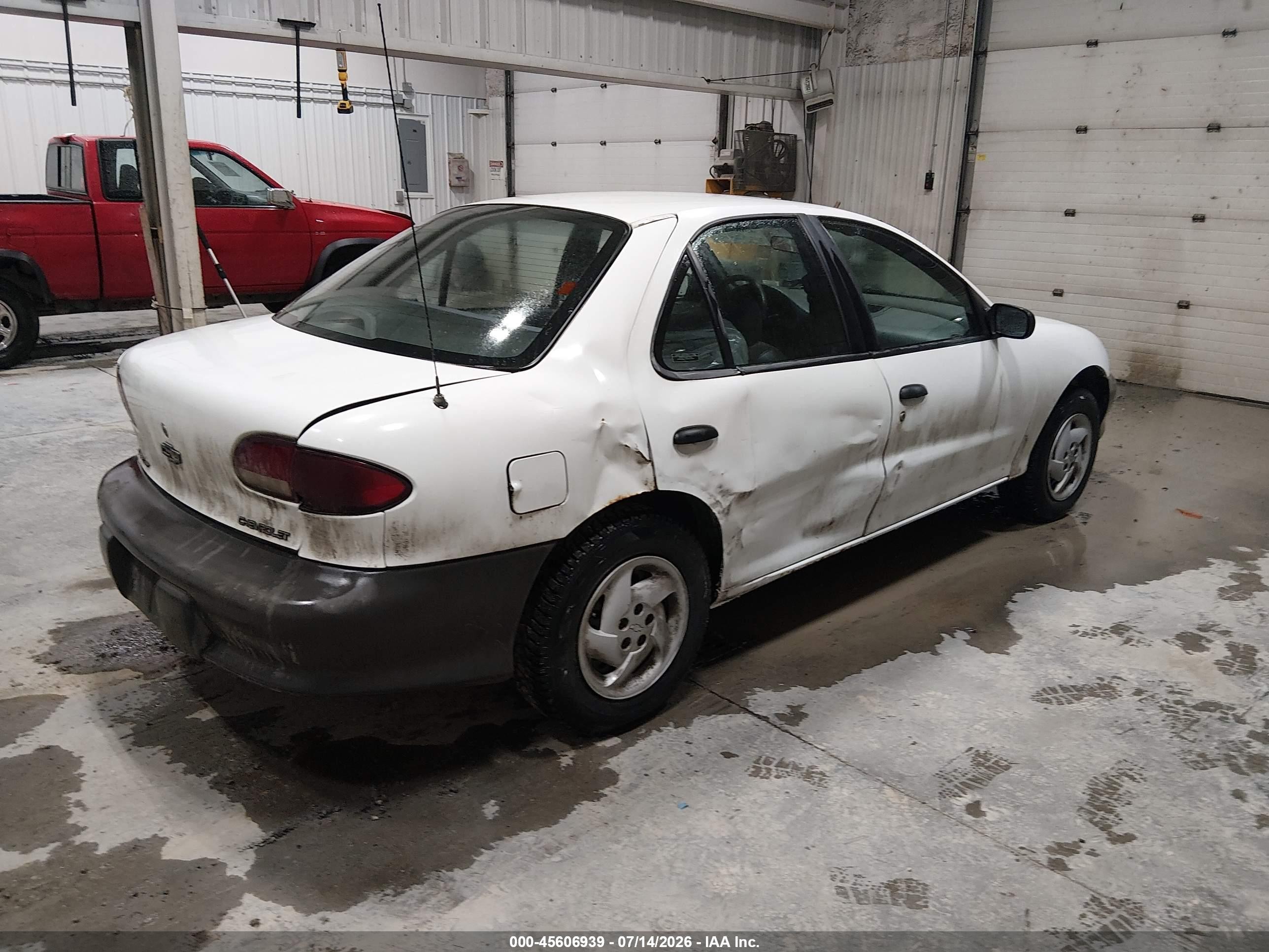 1998 Chevrolet Cavalier   White vin: 3G1JC5247WS842675