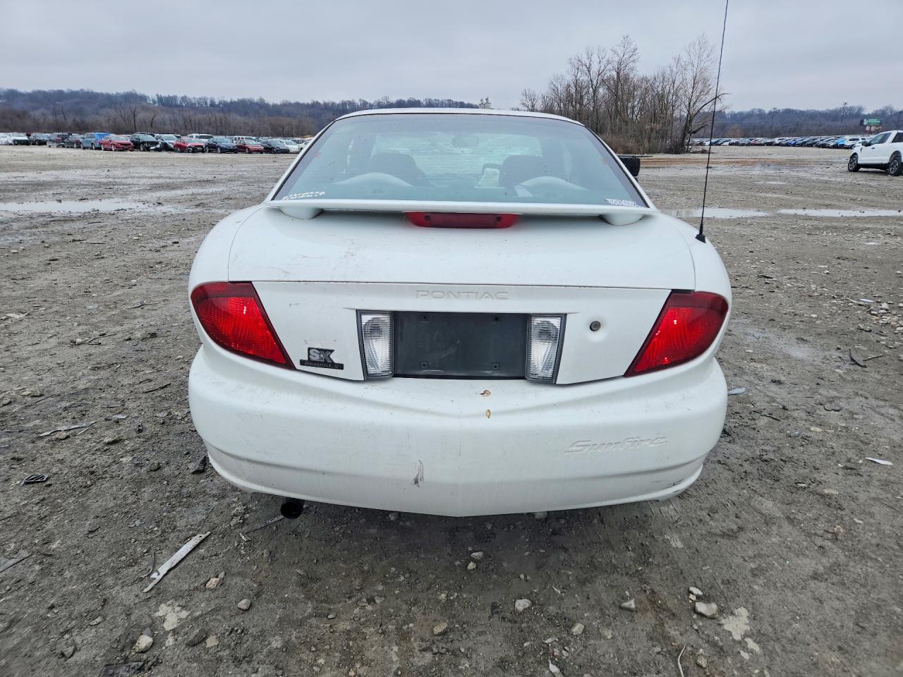 2005 Pontiac Sunfire White vin: 3G2JB12F35S137007