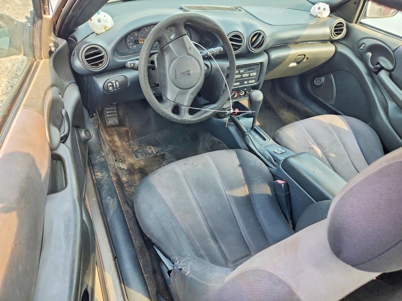 2005 Pontiac Sunfire Silver vin: 3G2JB12F35S202535