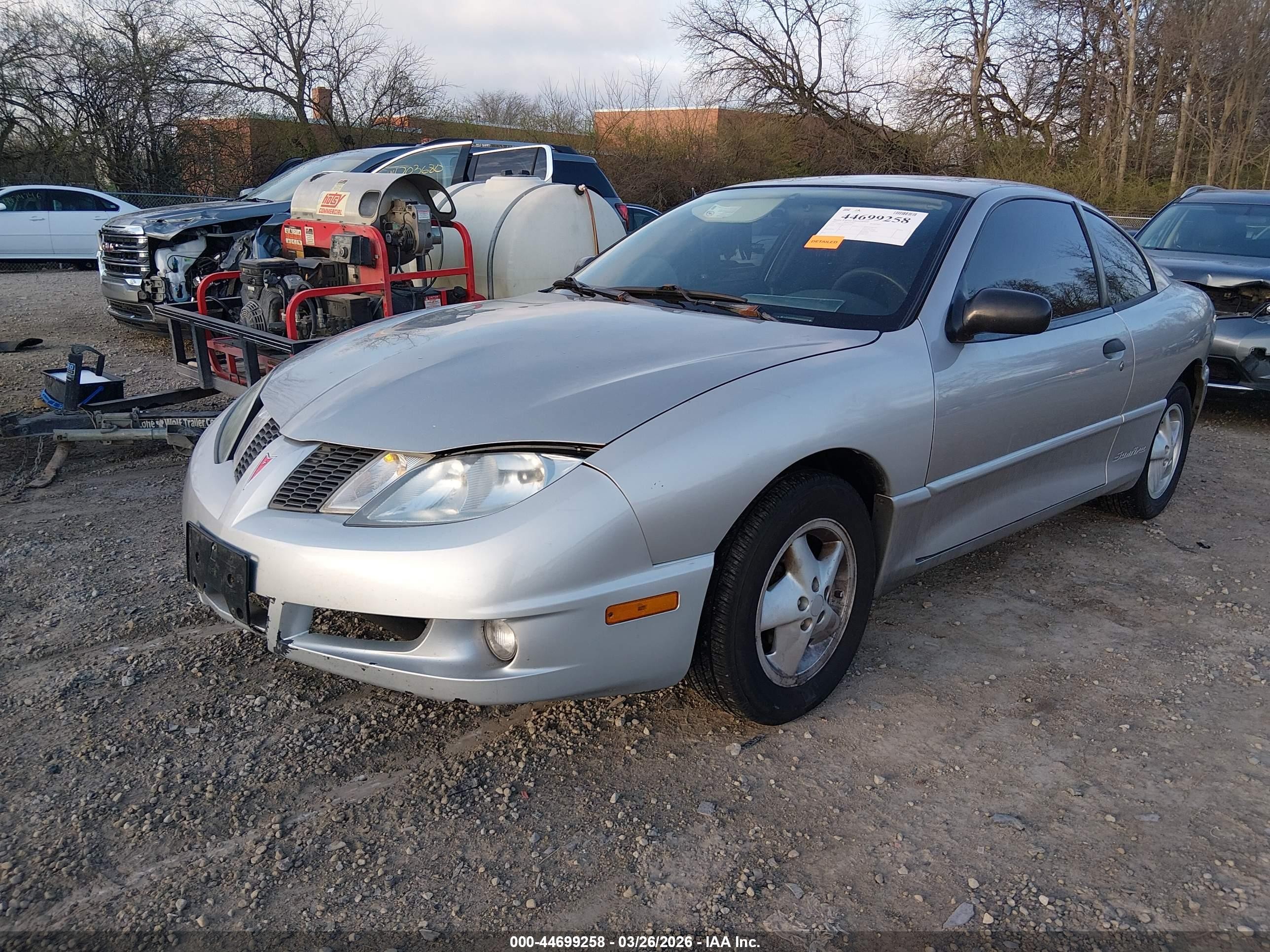 2005 Pontiac Sunfire   Silver vin: 3G2JB12F35S212353