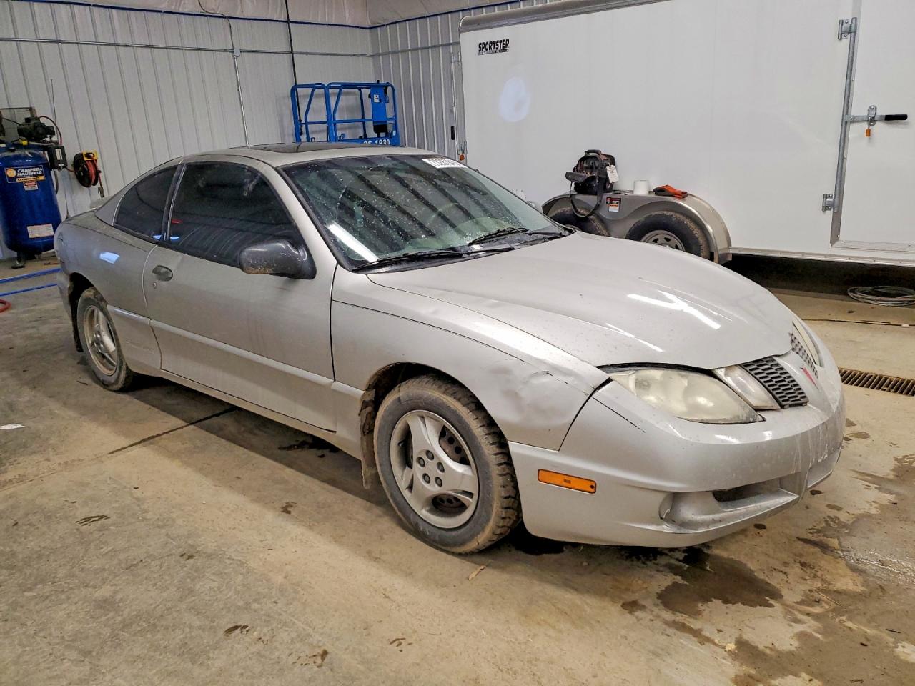 2005 Pontiac Sunfire Silver vin: 3G2JB12F55S170929