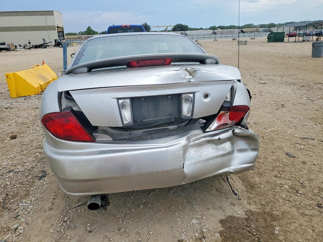 2005 Pontiac Sunfire Silver vin: 3G2JB12F65S215683