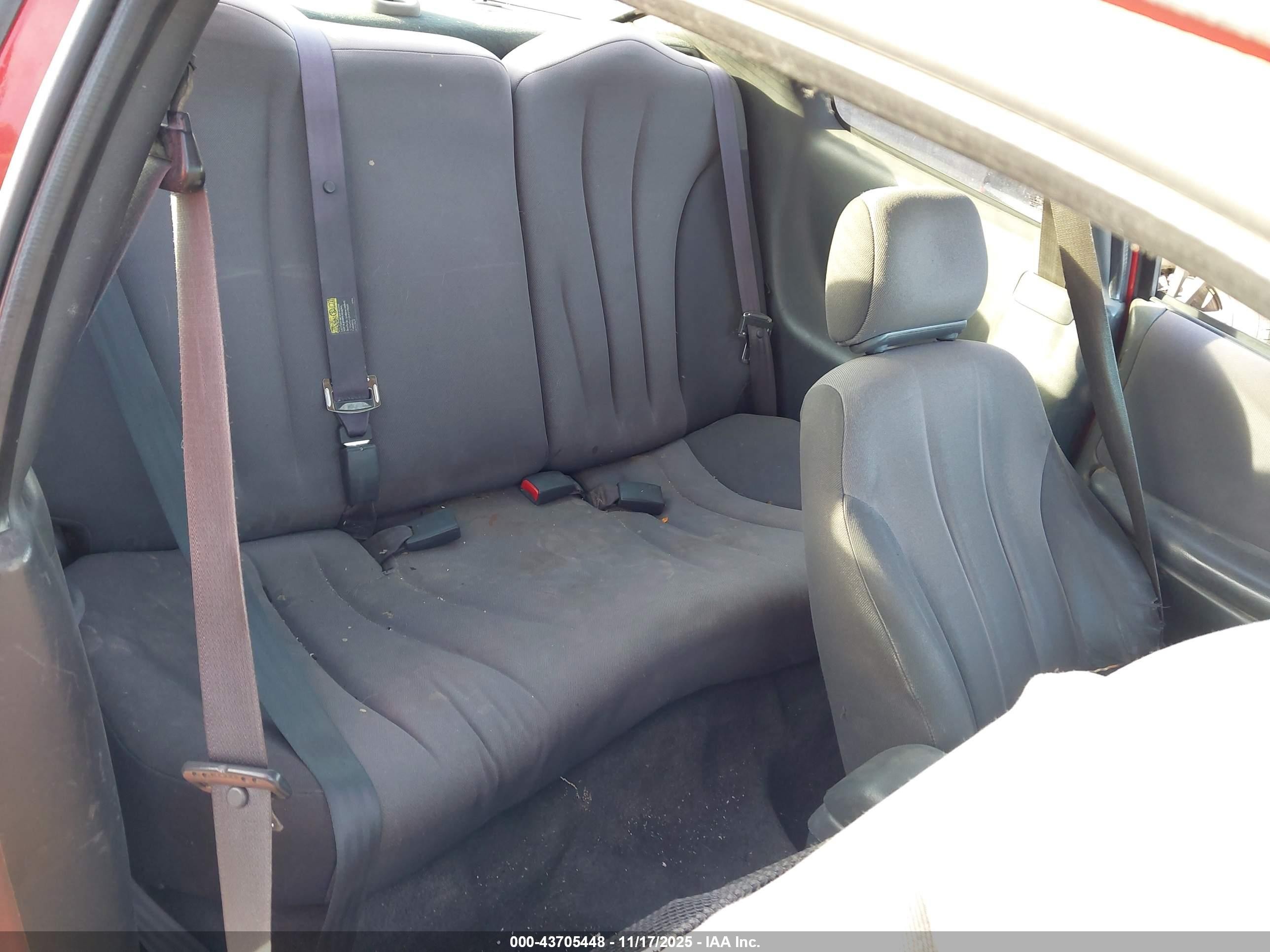 2004 Pontiac Sunfire   Red vin: 3G2JB12F94S162315