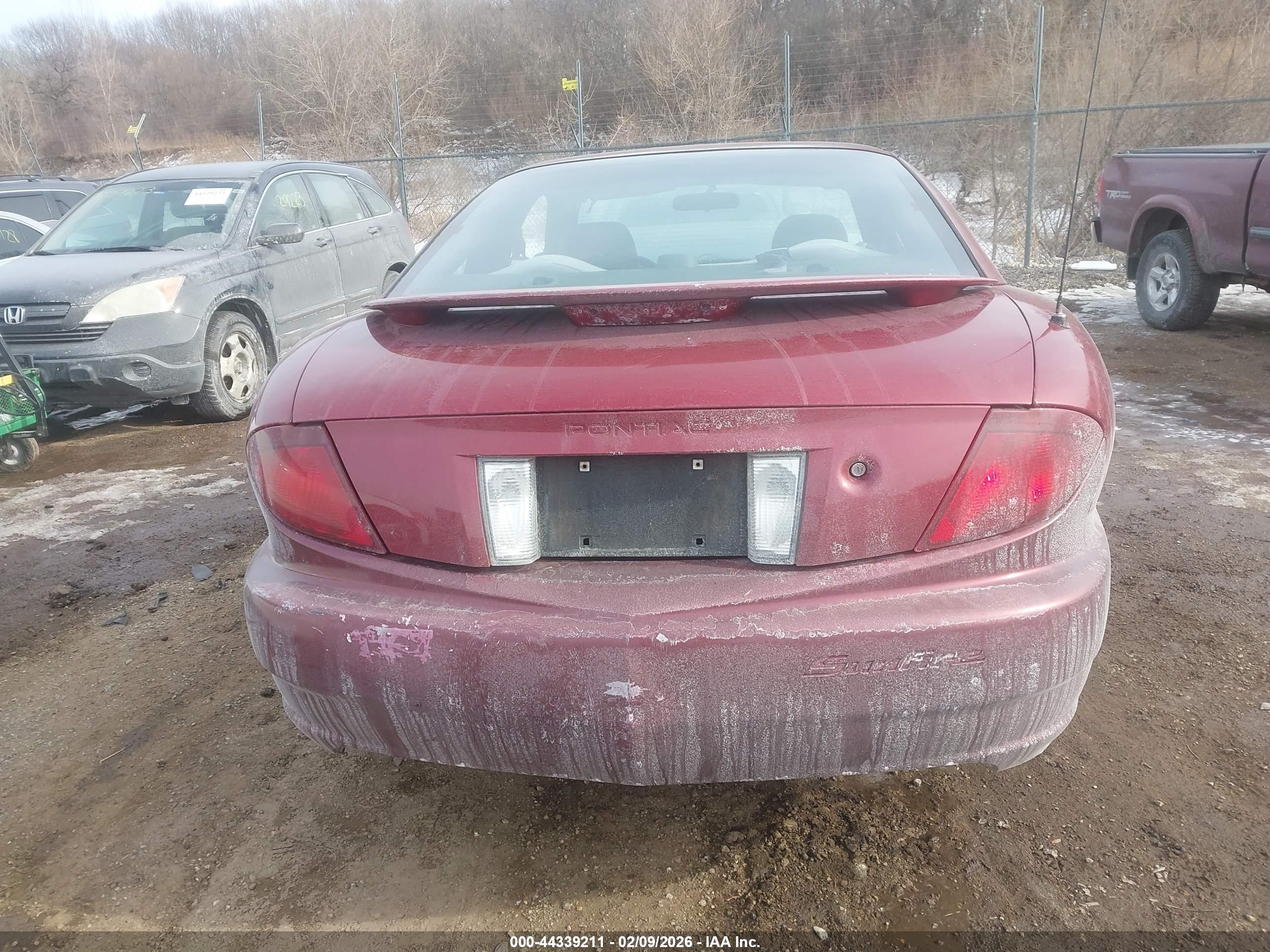 2005 Pontiac Sunfire   Maroon vin: 3G2JB12FX5S185832