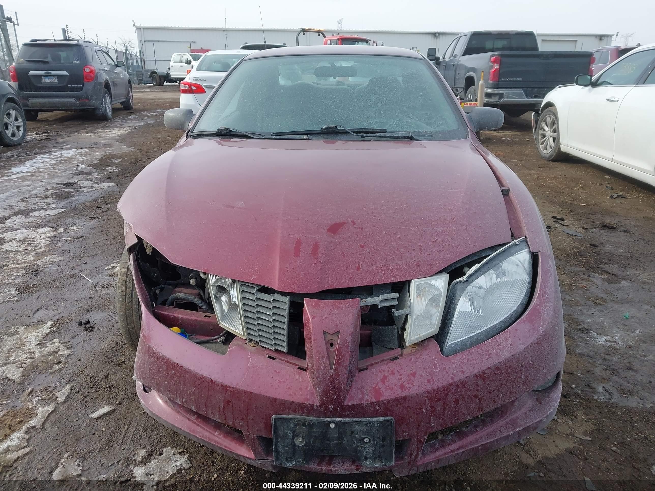 2005 Pontiac Sunfire   Maroon vin: 3G2JB12FX5S185832