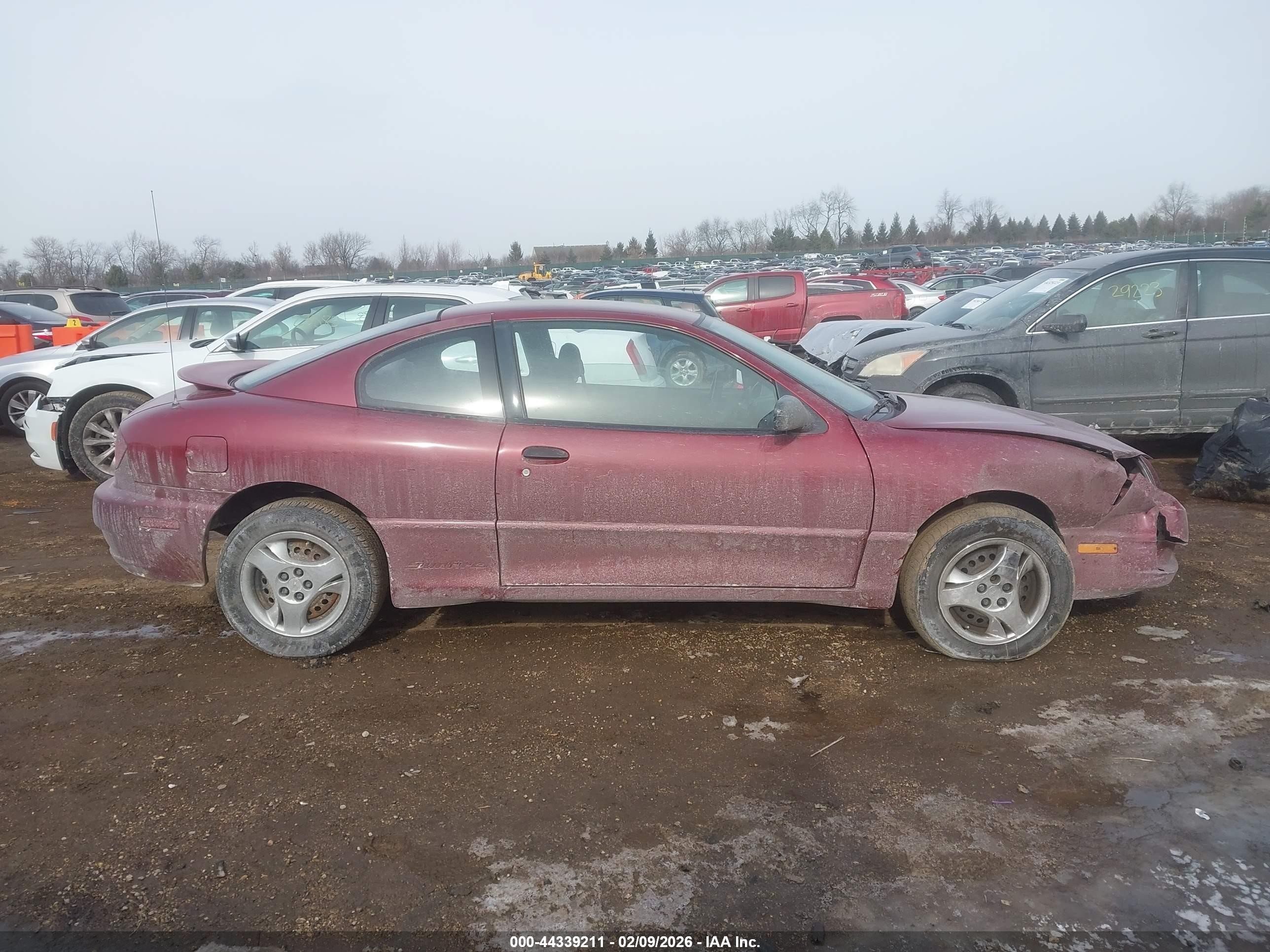 2005 Pontiac Sunfire   Maroon vin: 3G2JB12FX5S185832