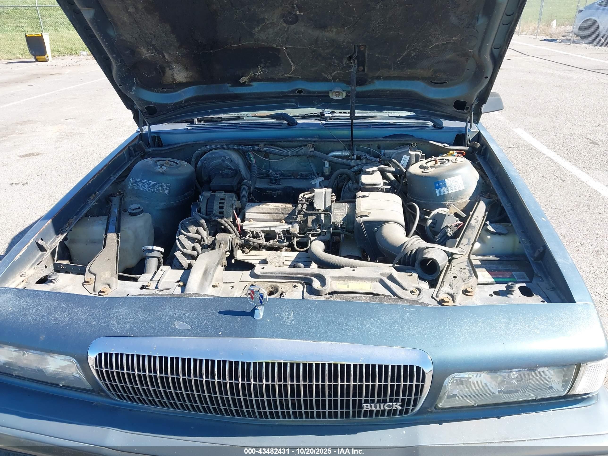 1993 Buick Century Special Blue vin: 3G4AG55N0PS627216