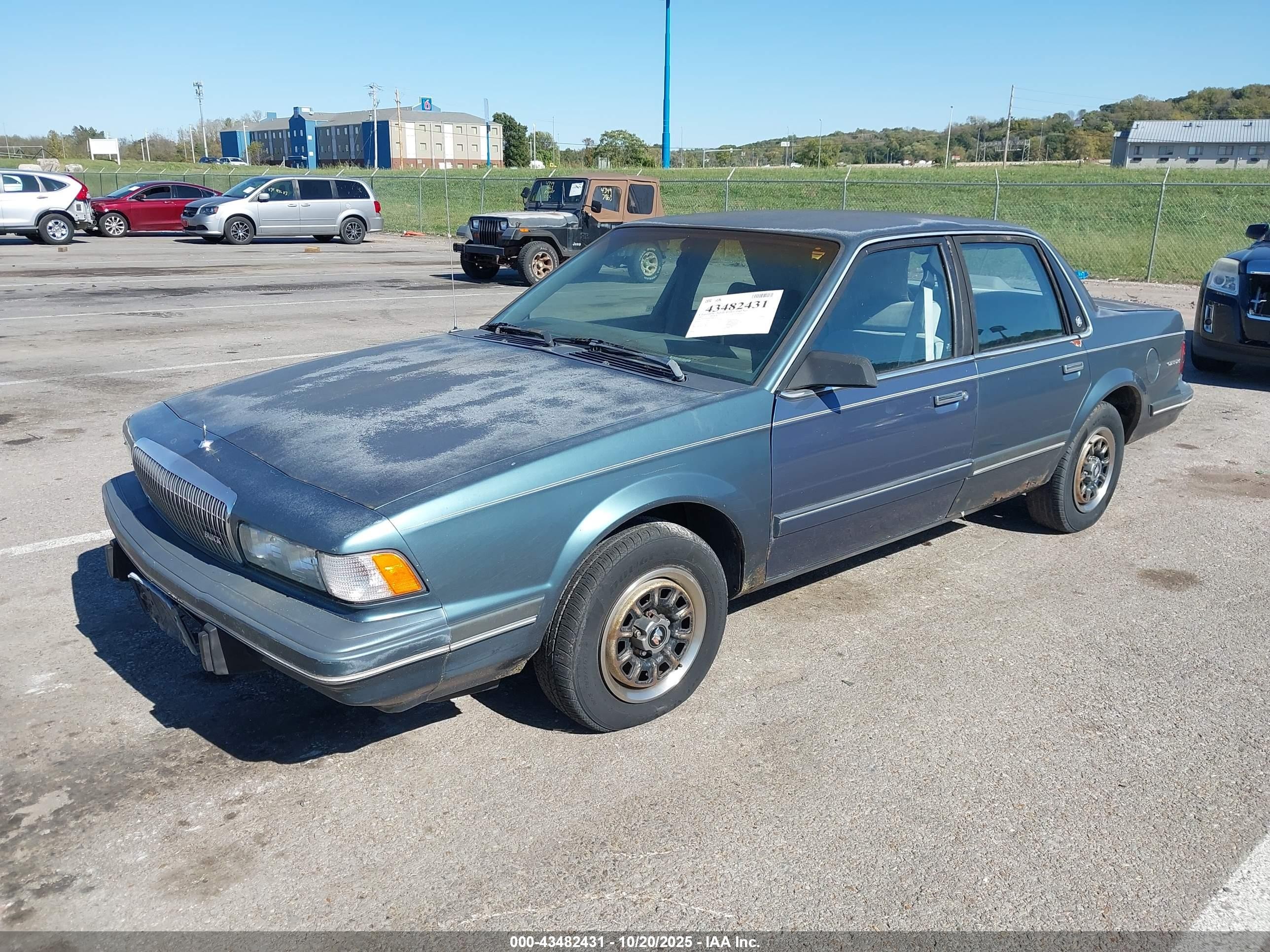 1993 Buick Century Special Blue vin: 3G4AG55N0PS627216