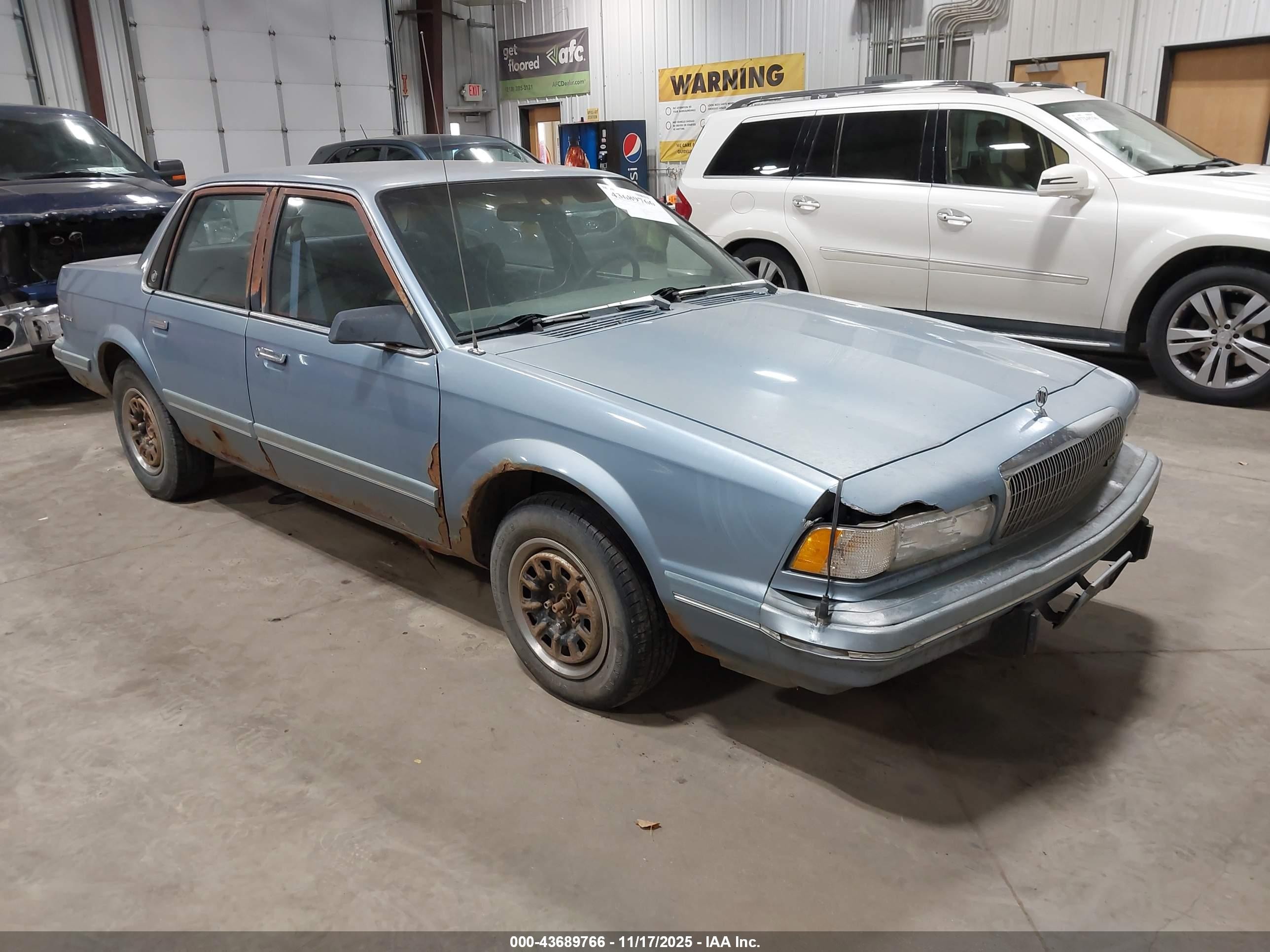 1993 Buick Century Special Синий vin: 3G4AG55N2PS622101
