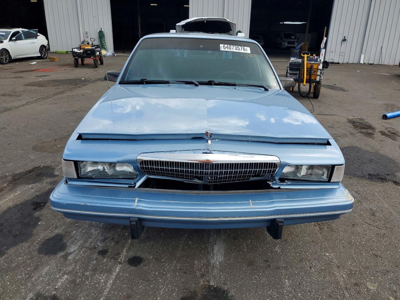 1993 Buick Century Special Blue vin: 3G4AG55N3PS625606