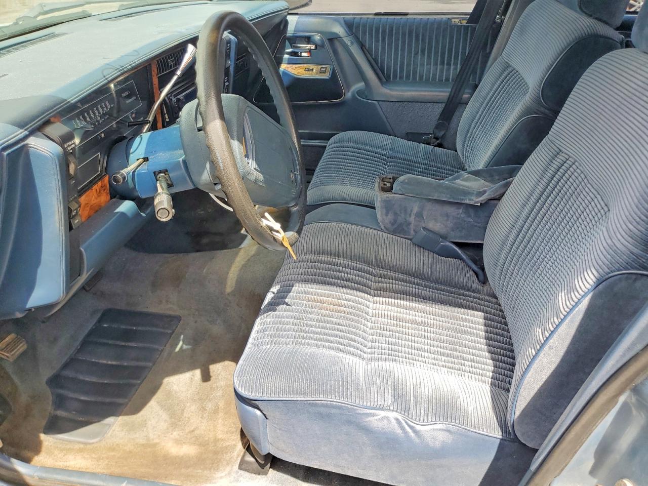 1993 Buick Century Special Blue vin: 3G4AG55N3PS625606