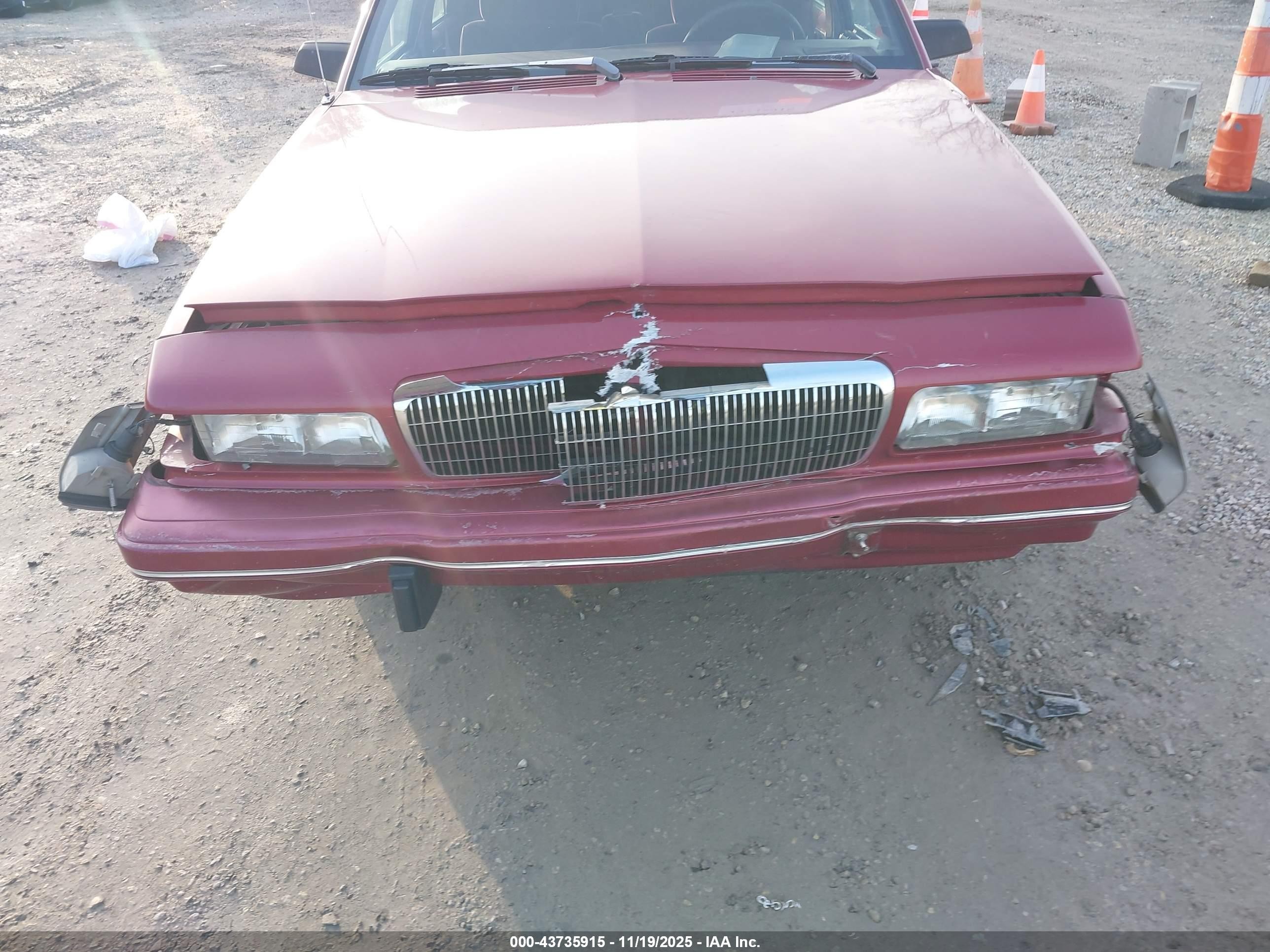 1993 Buick Century Special Красный vin: 3G4AG55N4PS635206