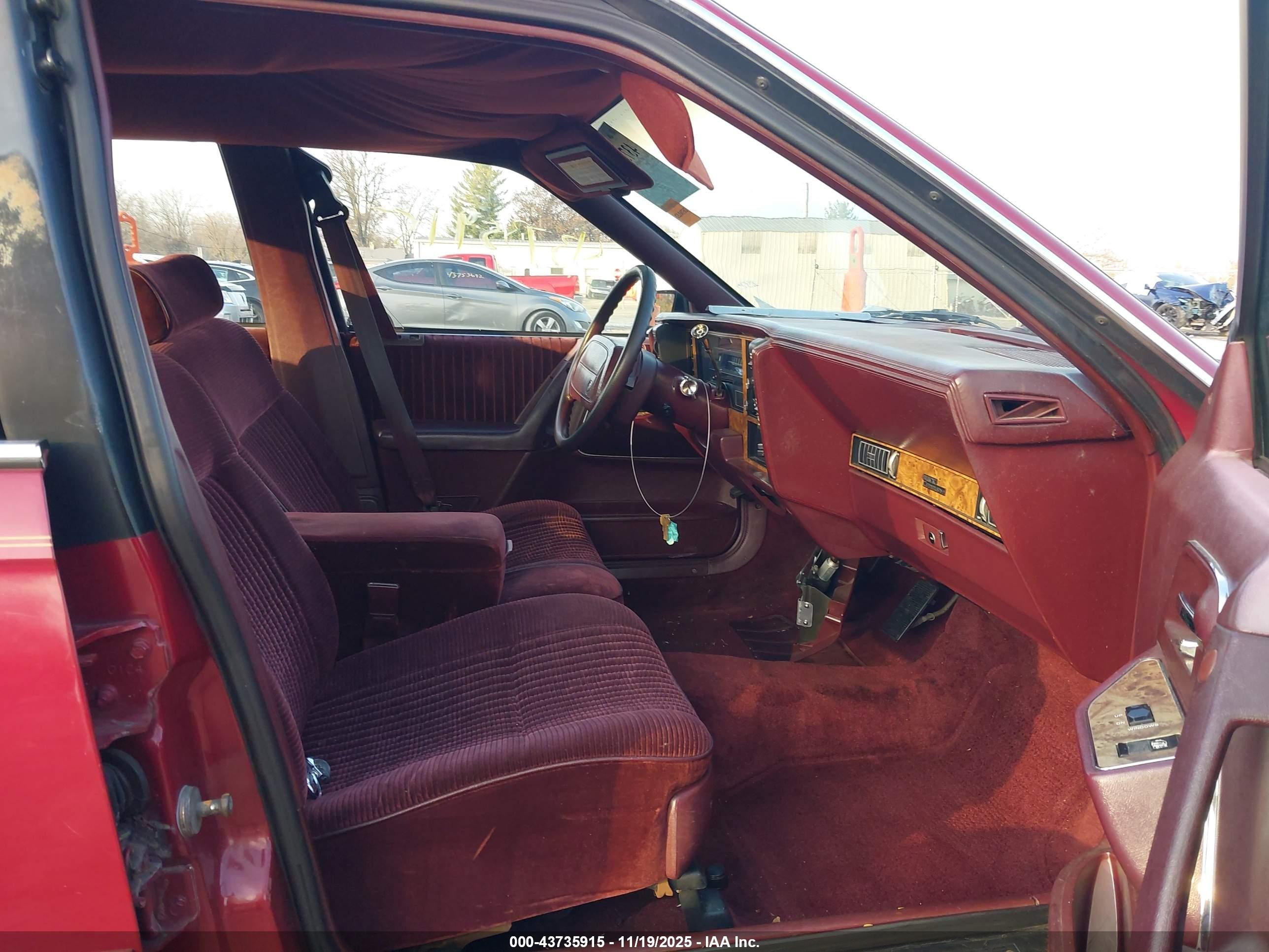 1993 Buick Century Special Красный vin: 3G4AG55N4PS635206