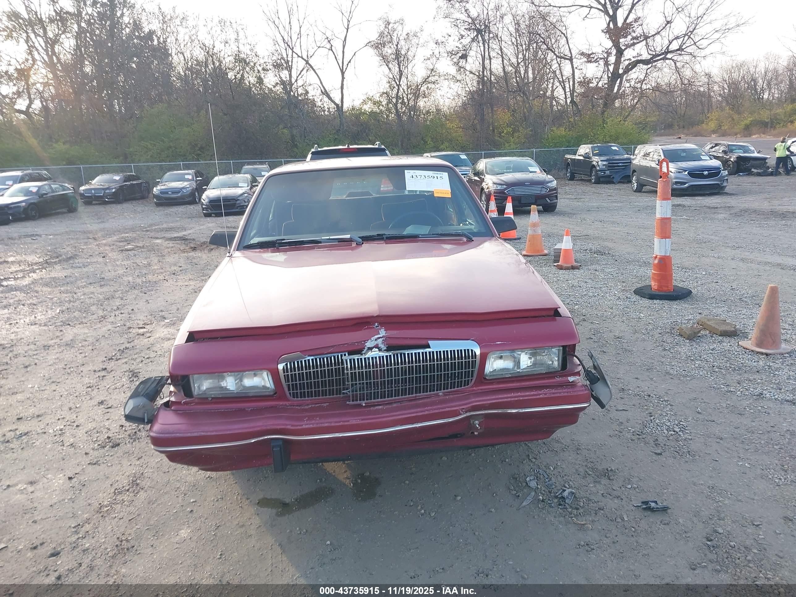 1993 Buick Century Special Красный vin: 3G4AG55N4PS635206