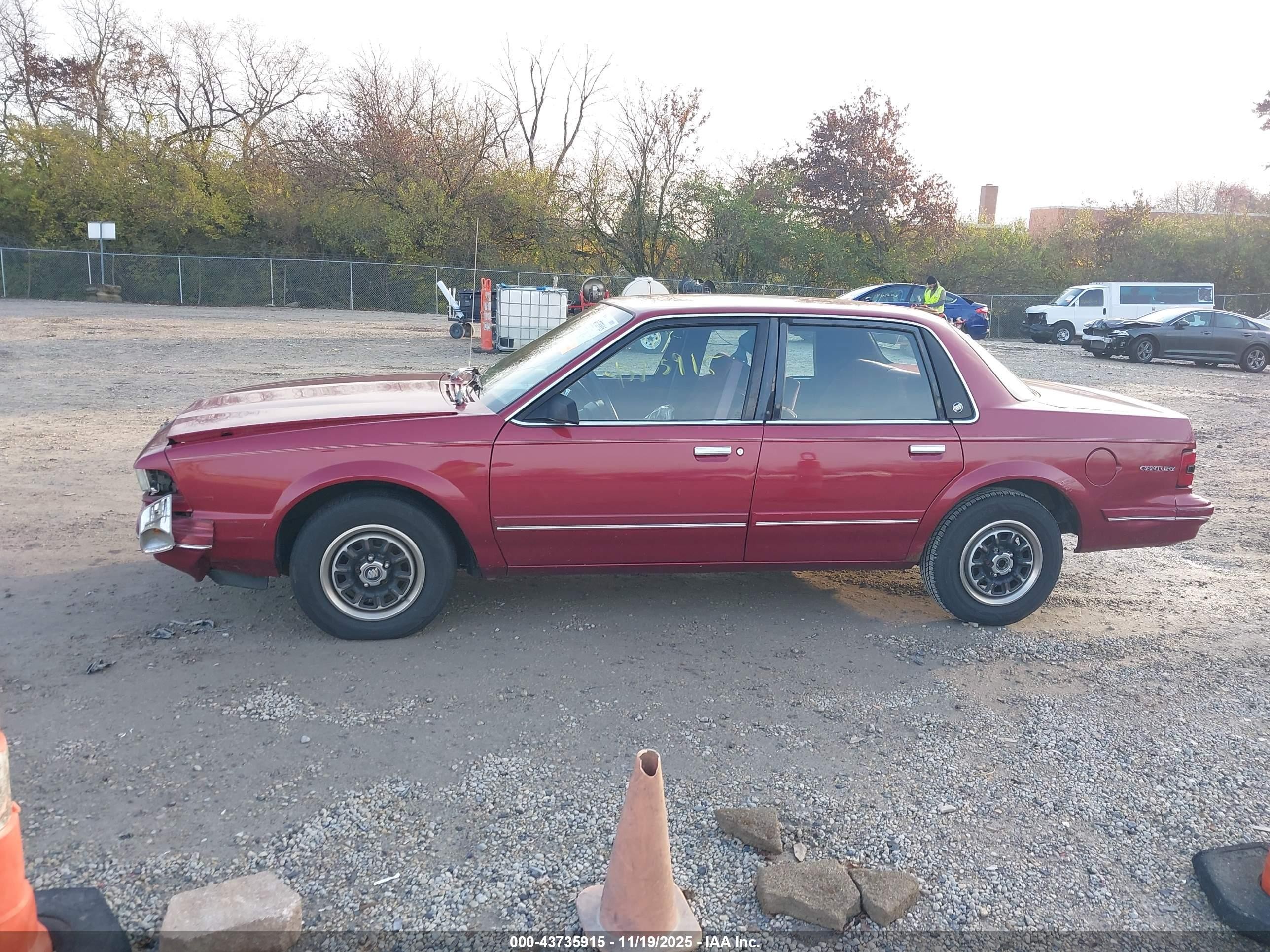 1993 Buick Century Special Красный vin: 3G4AG55N4PS635206