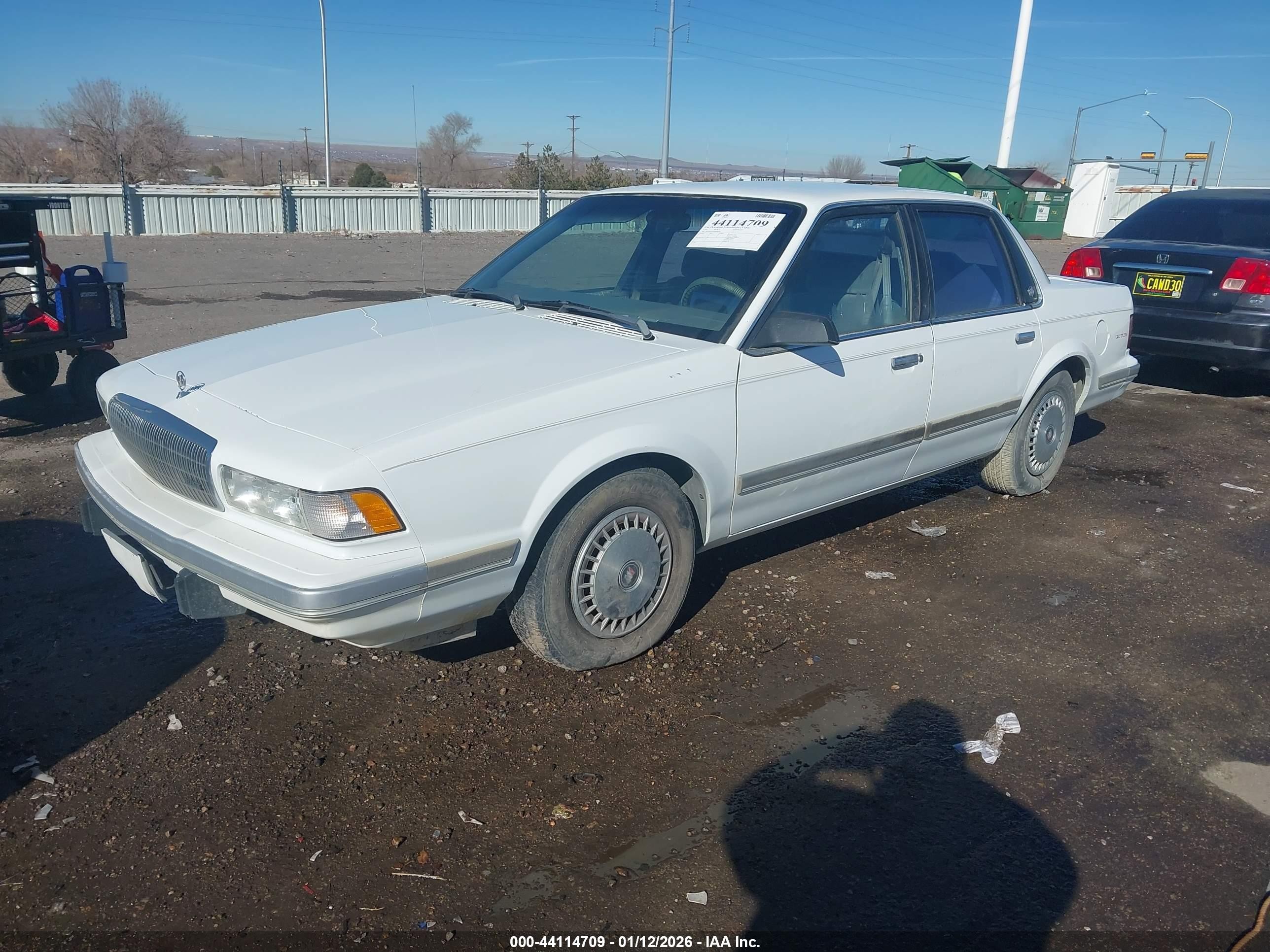 1993 Buick Century Special Белый vin: 3G4AG55NXPS628356