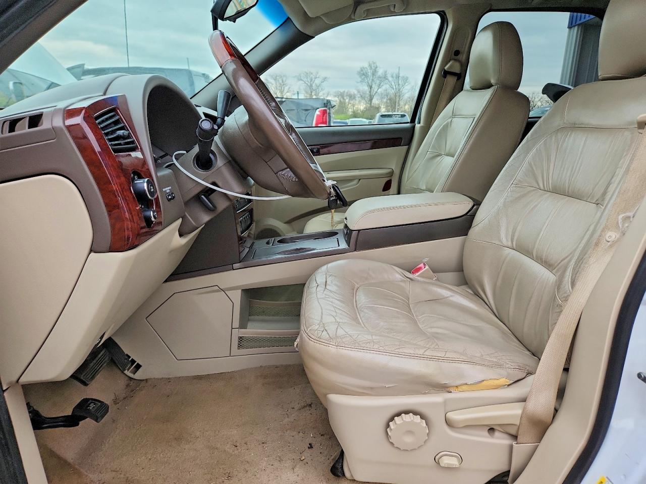 2007 Buick Rendezvous Cx White vin: 3G5DA03L07S506815