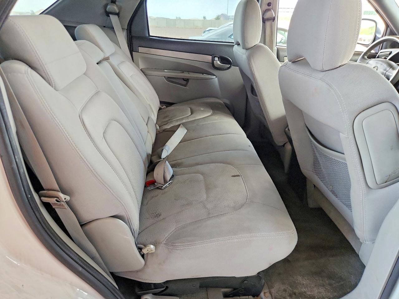 2005 Buick Rendezvous Cx White vin: 3G5DB03E35S565854