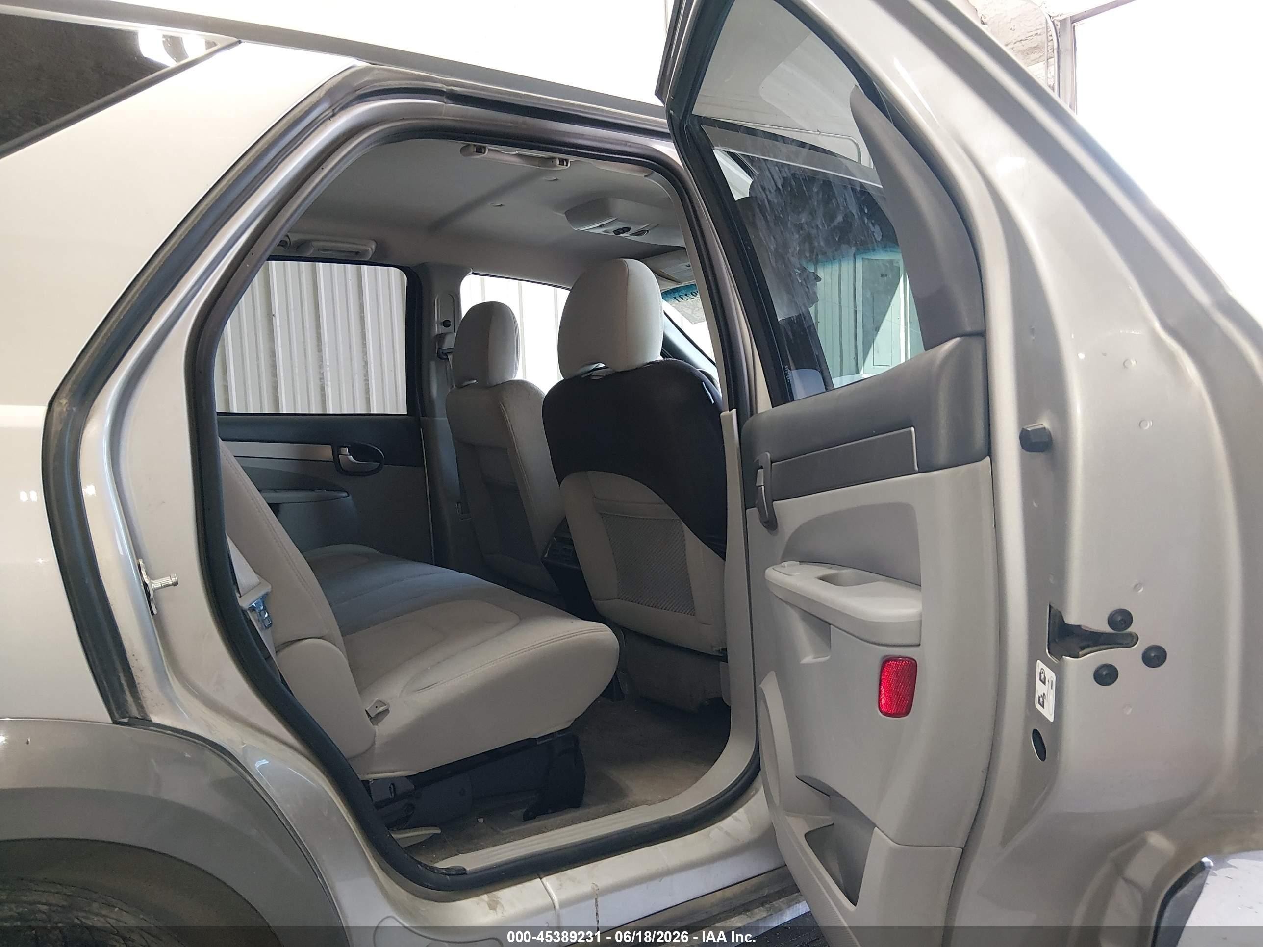 2005 Buick Rendezvous Cx Silver vin: 3G5DB03E85S559757