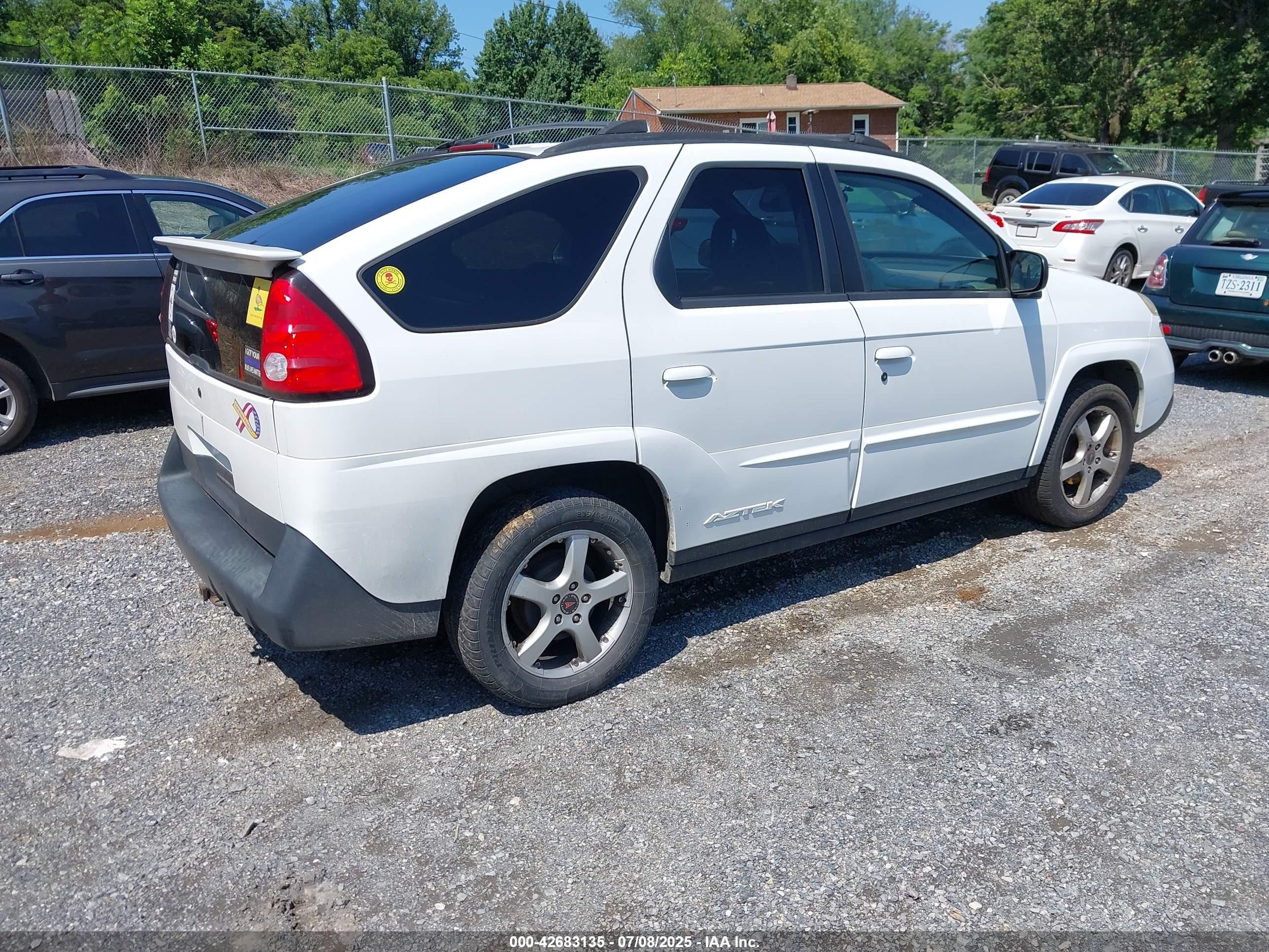 2003 Pontiac Aztek   White vin: 3G7DA03E03S599662