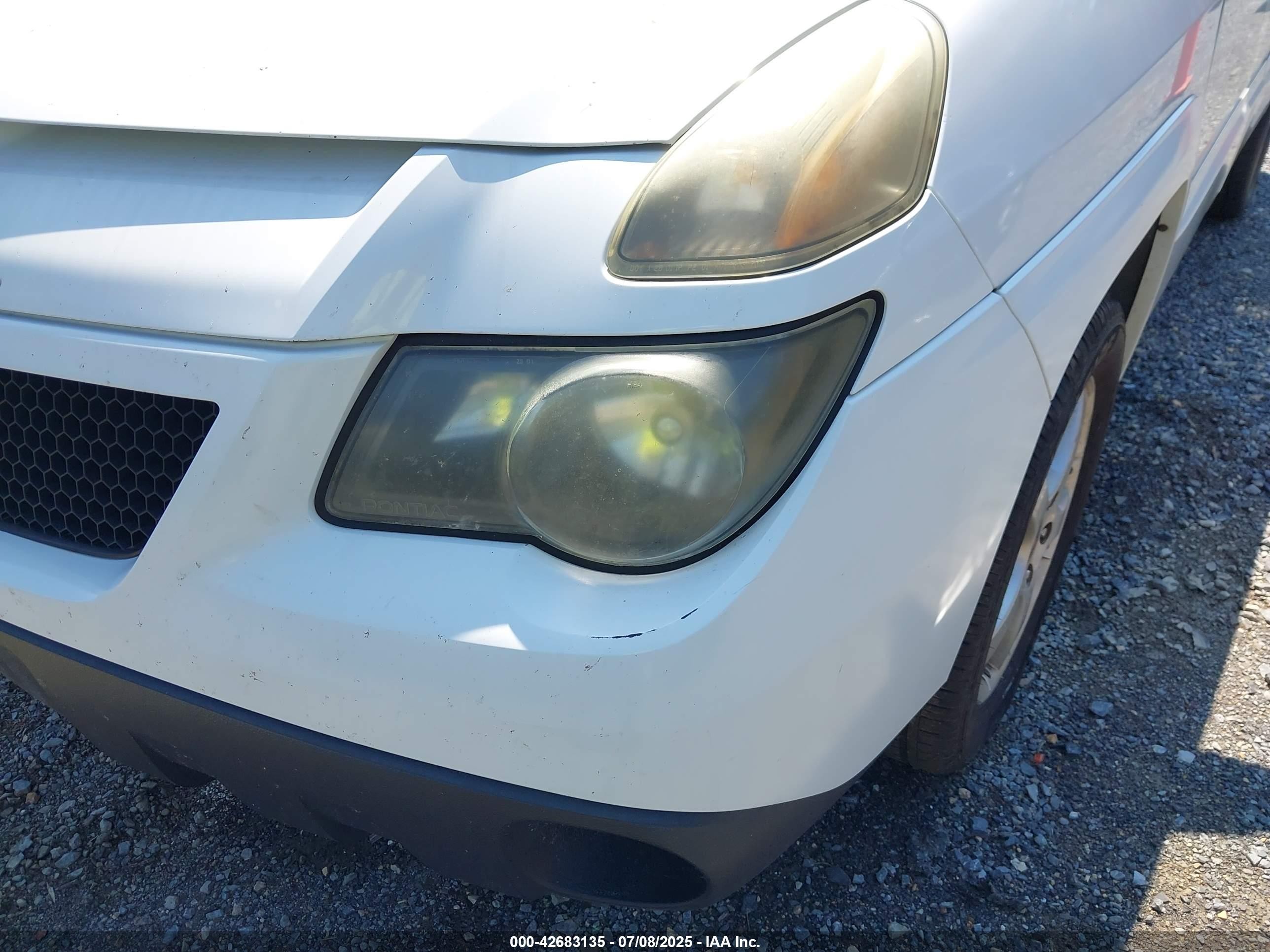 2003 Pontiac Aztek   White vin: 3G7DA03E03S599662
