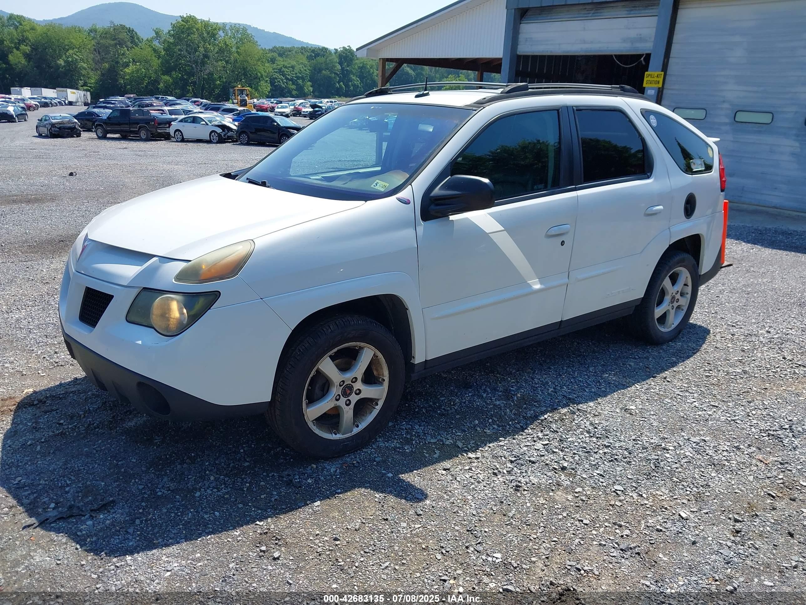 2003 Pontiac Aztek   White vin: 3G7DA03E03S599662