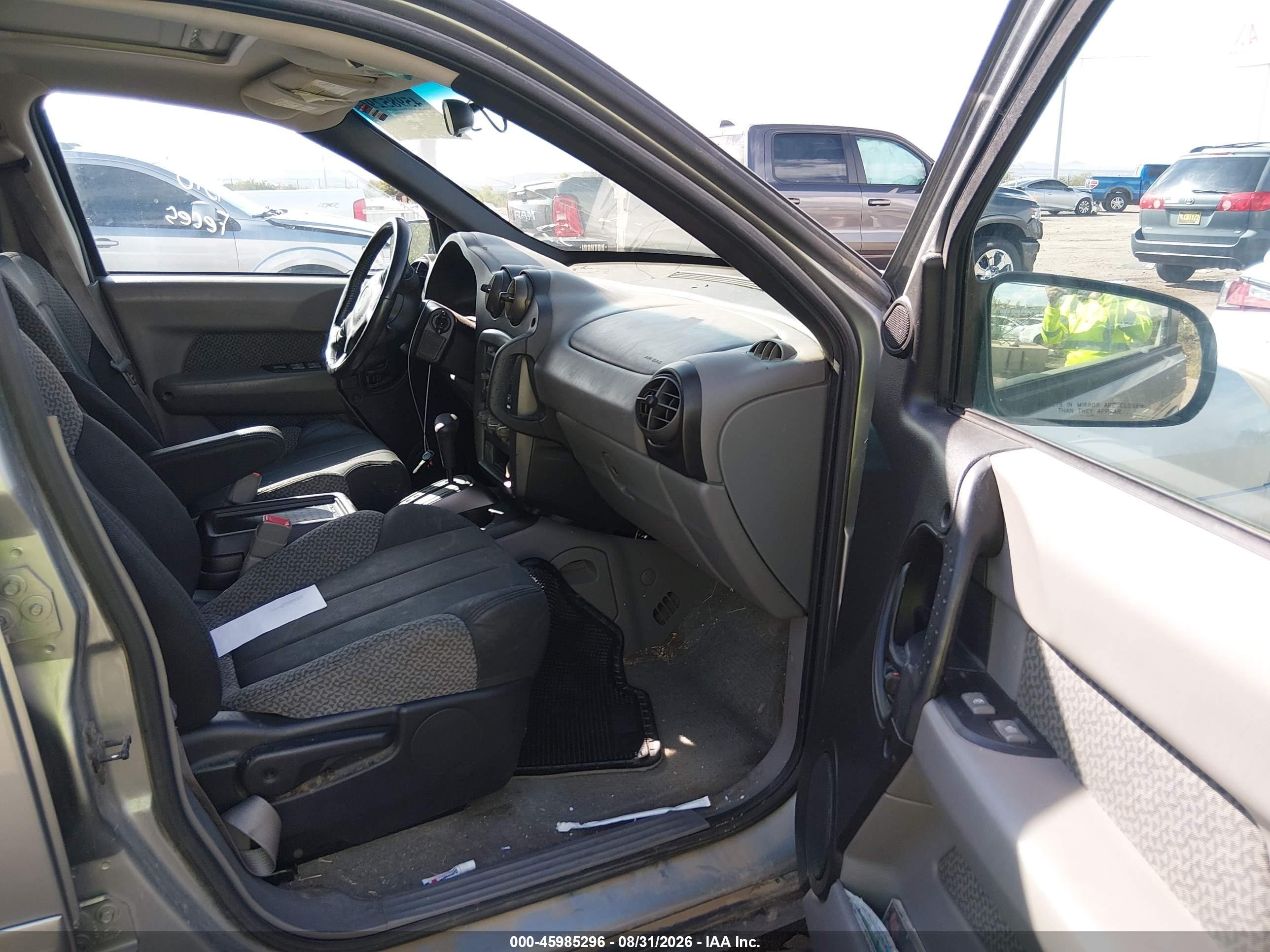 2004 Pontiac Aztek   Silver vin: 3G7DA03E24S539674