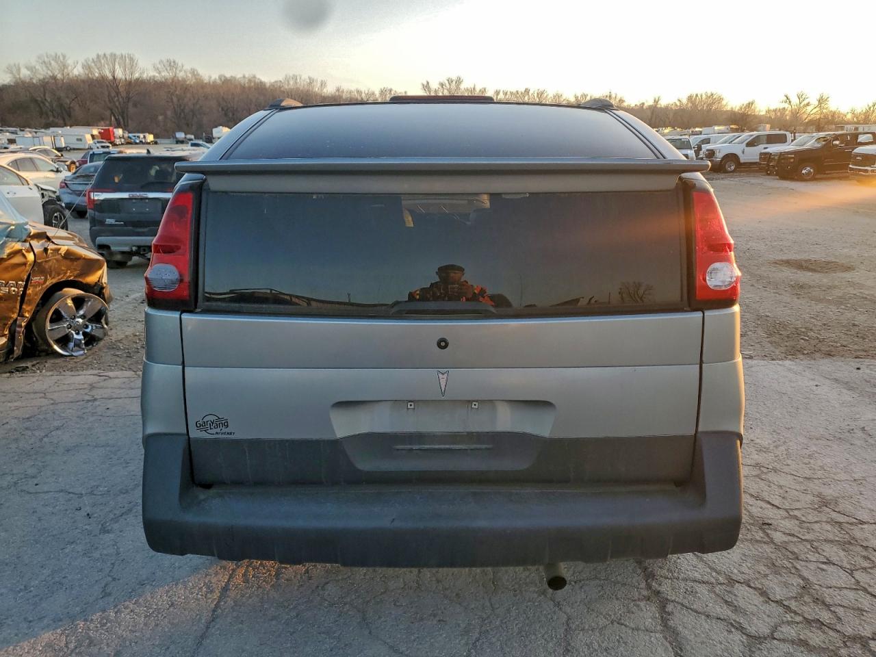 2003 Pontiac Aztek Silver vin: 3G7DA03E53S555995