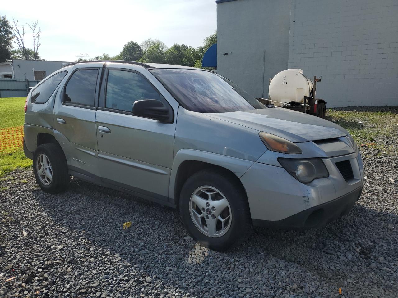 2003 Pontiac Aztek    Silver vin: 3G7DA03E83S574945