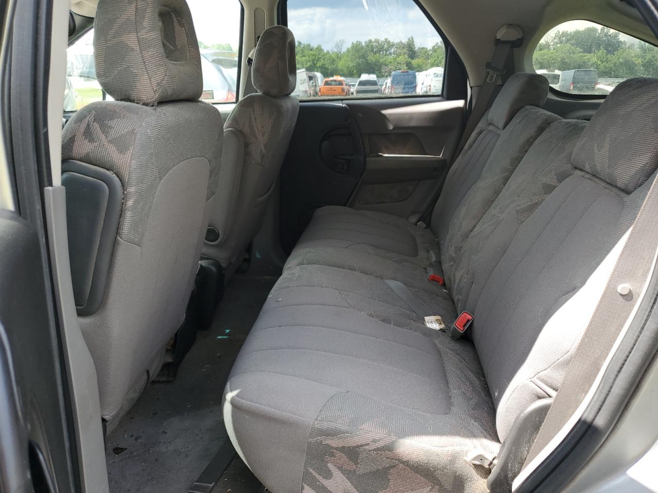 2003 Pontiac Aztek    Silver vin: 3G7DA03E83S574945