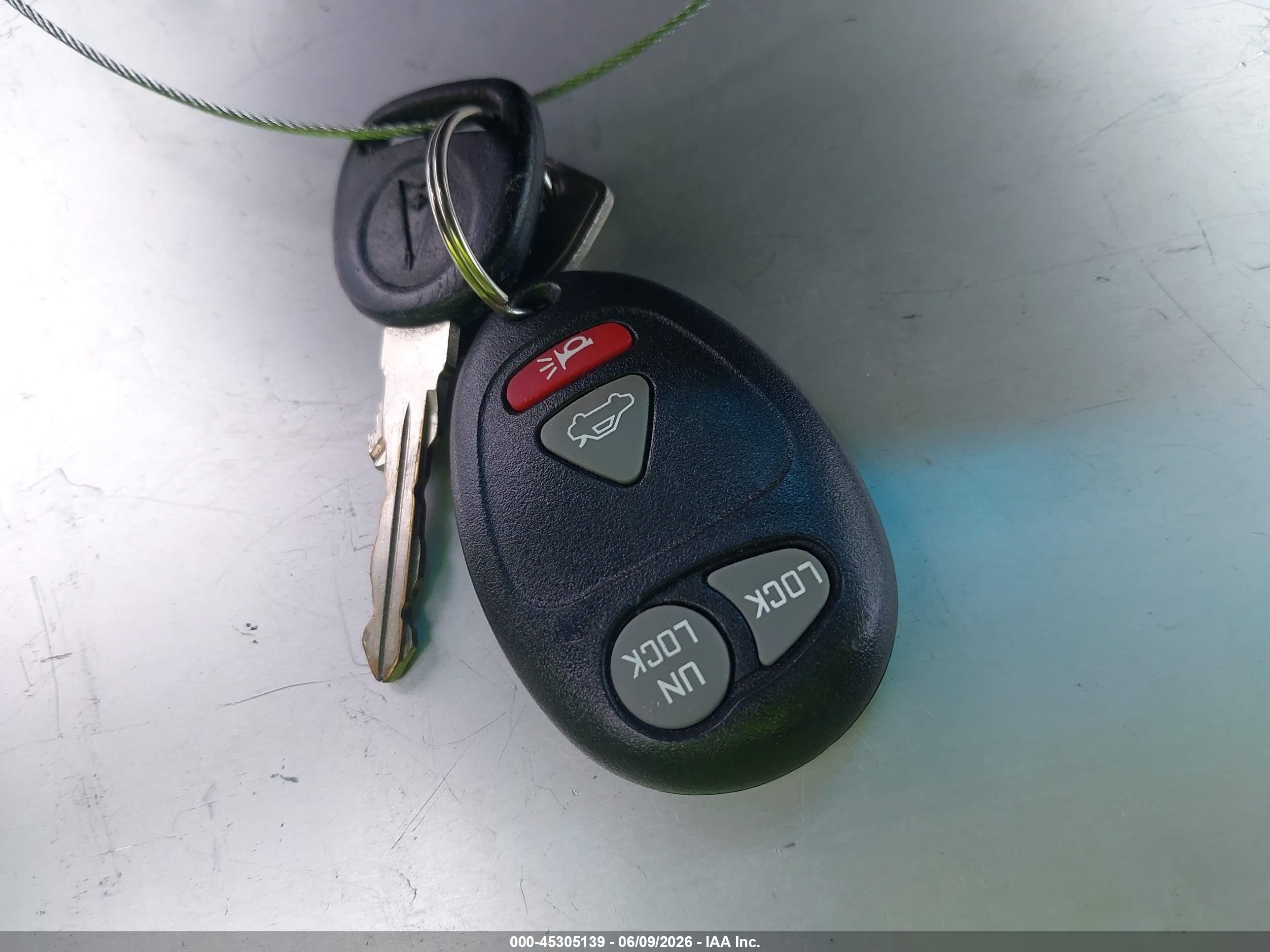 2005 Pontiac Aztek   Серебряный vin: 3G7DA03E85S526719