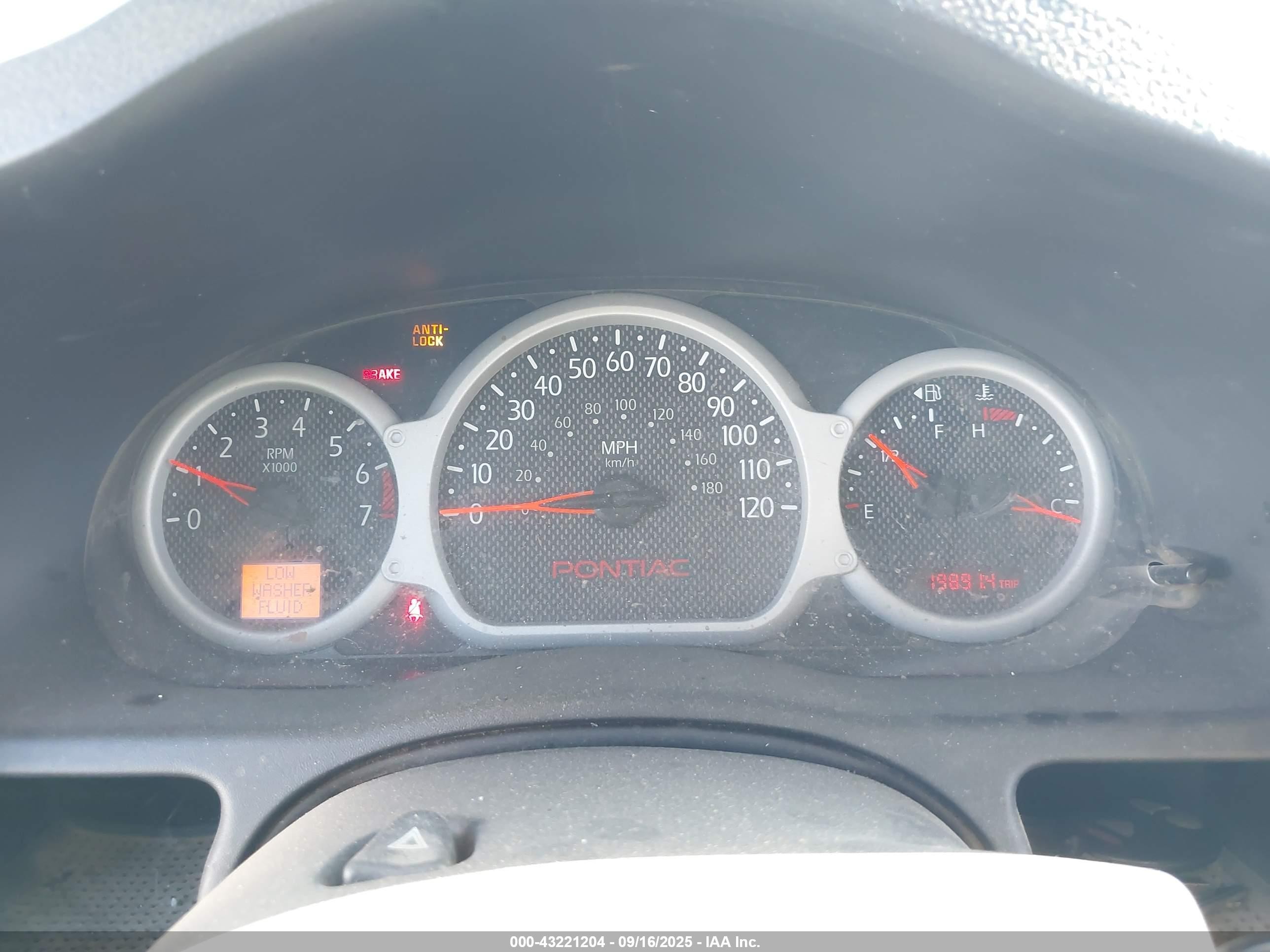 2003 Pontiac Aztek   Silver vin: 3G7DA03E93S513829