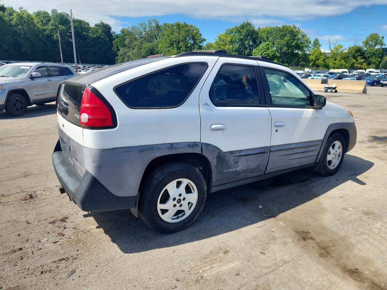 2001 Pontiac Aztek White vin: 3G7DB03E01S538645