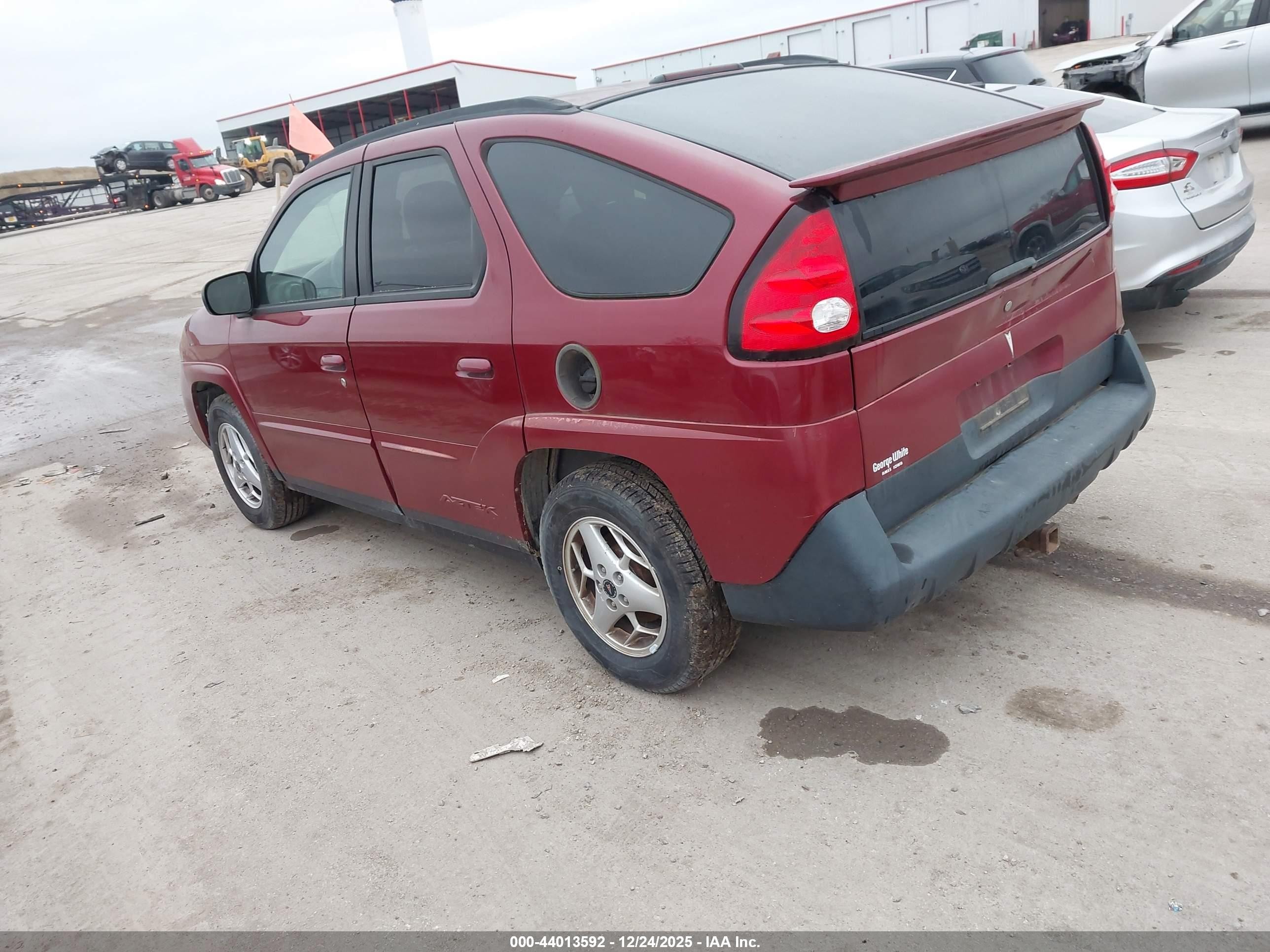 2005 Pontiac Aztek   Red vin: 3G7DB03E15S520404