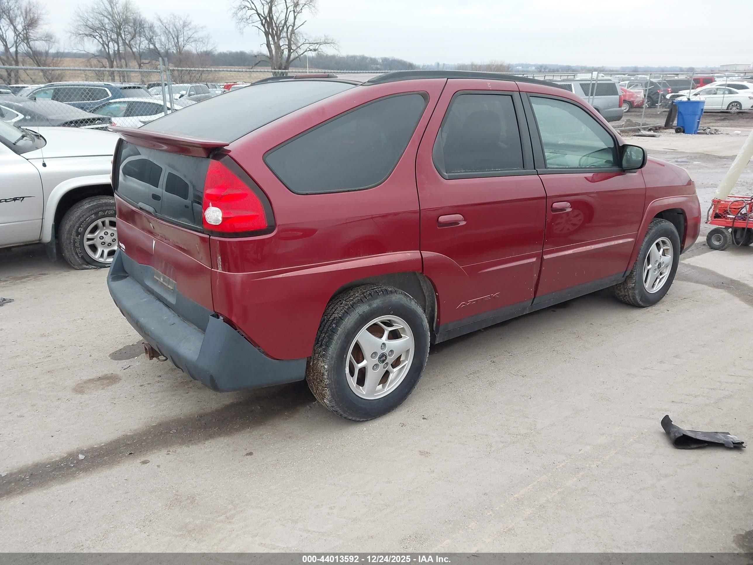 2005 Pontiac Aztek   Red vin: 3G7DB03E15S520404