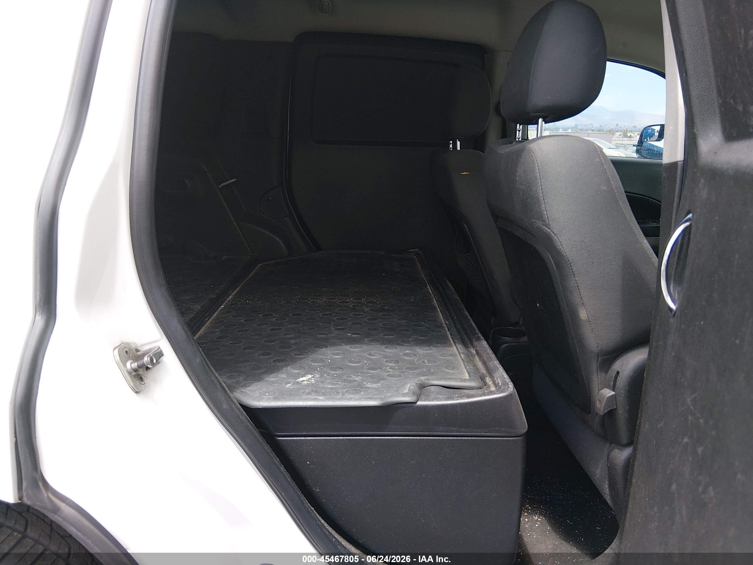2009 Chevrolet Hhr Panel Ls White vin: 3GCCA85B49S557082