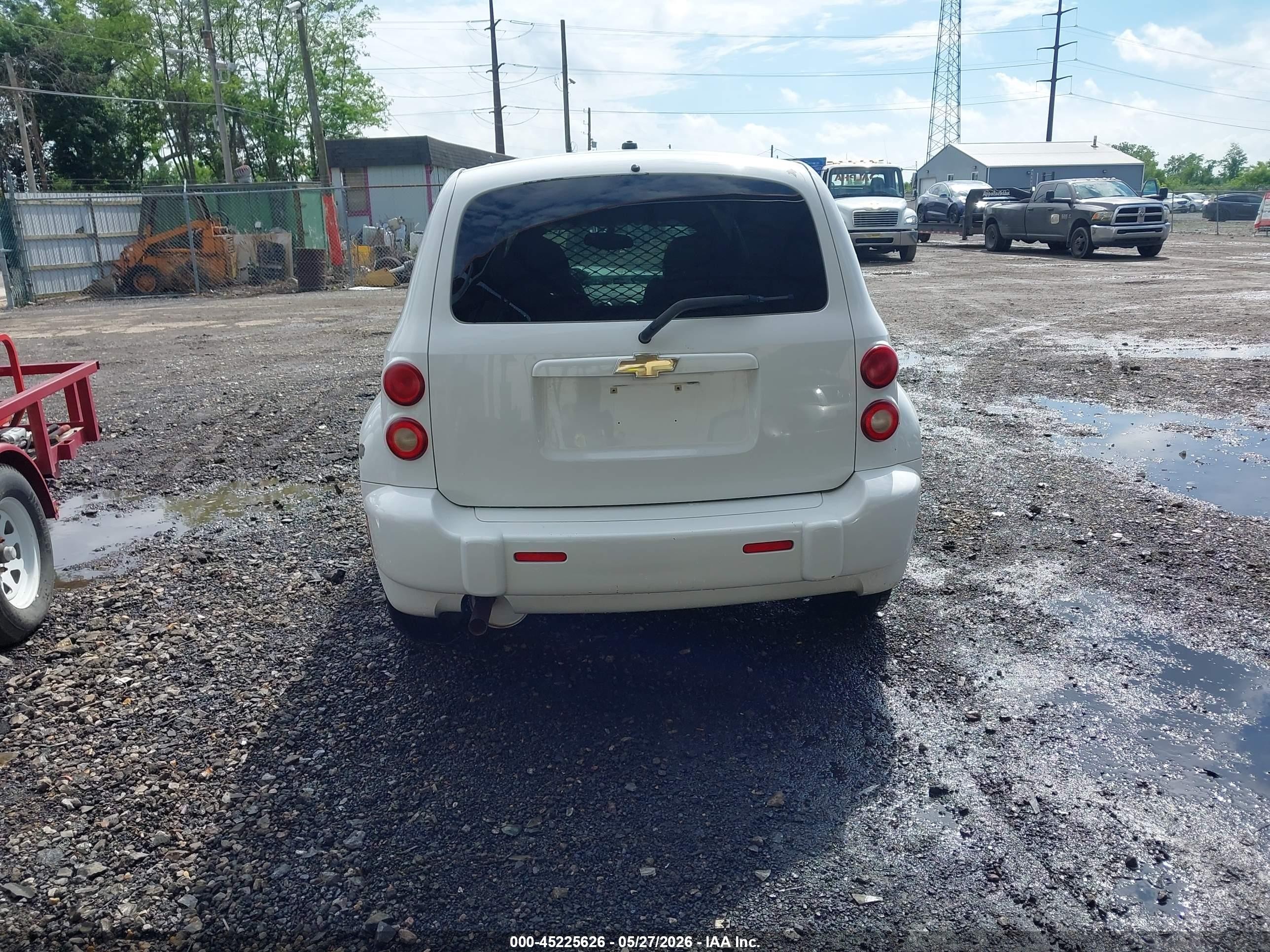 2009 Chevrolet Hhr Panel Ls White vin: 3GCCA85B59S612851