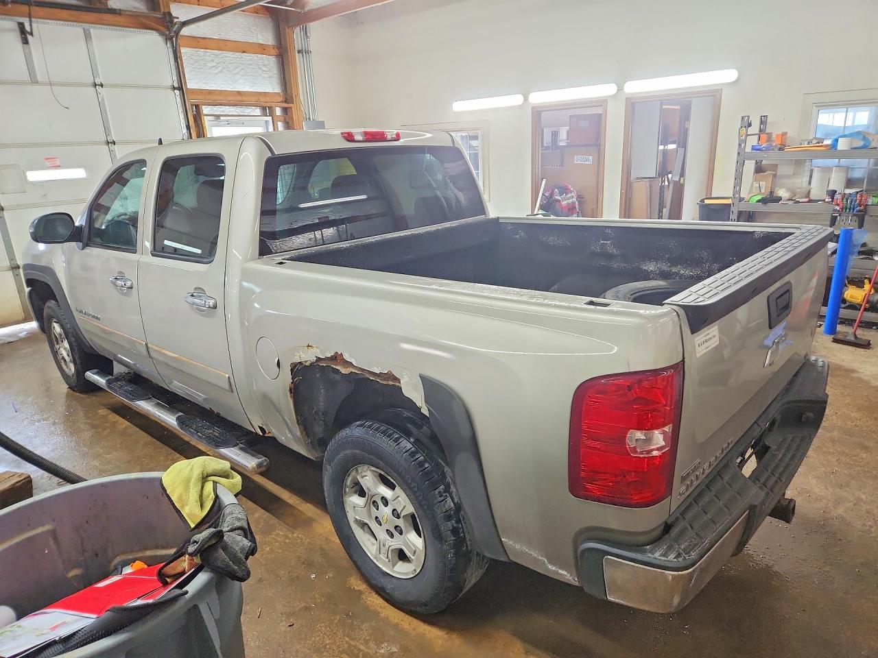 2008 Chevrolet Silverado C1500 Beige vin: 3GCEC13048G125797