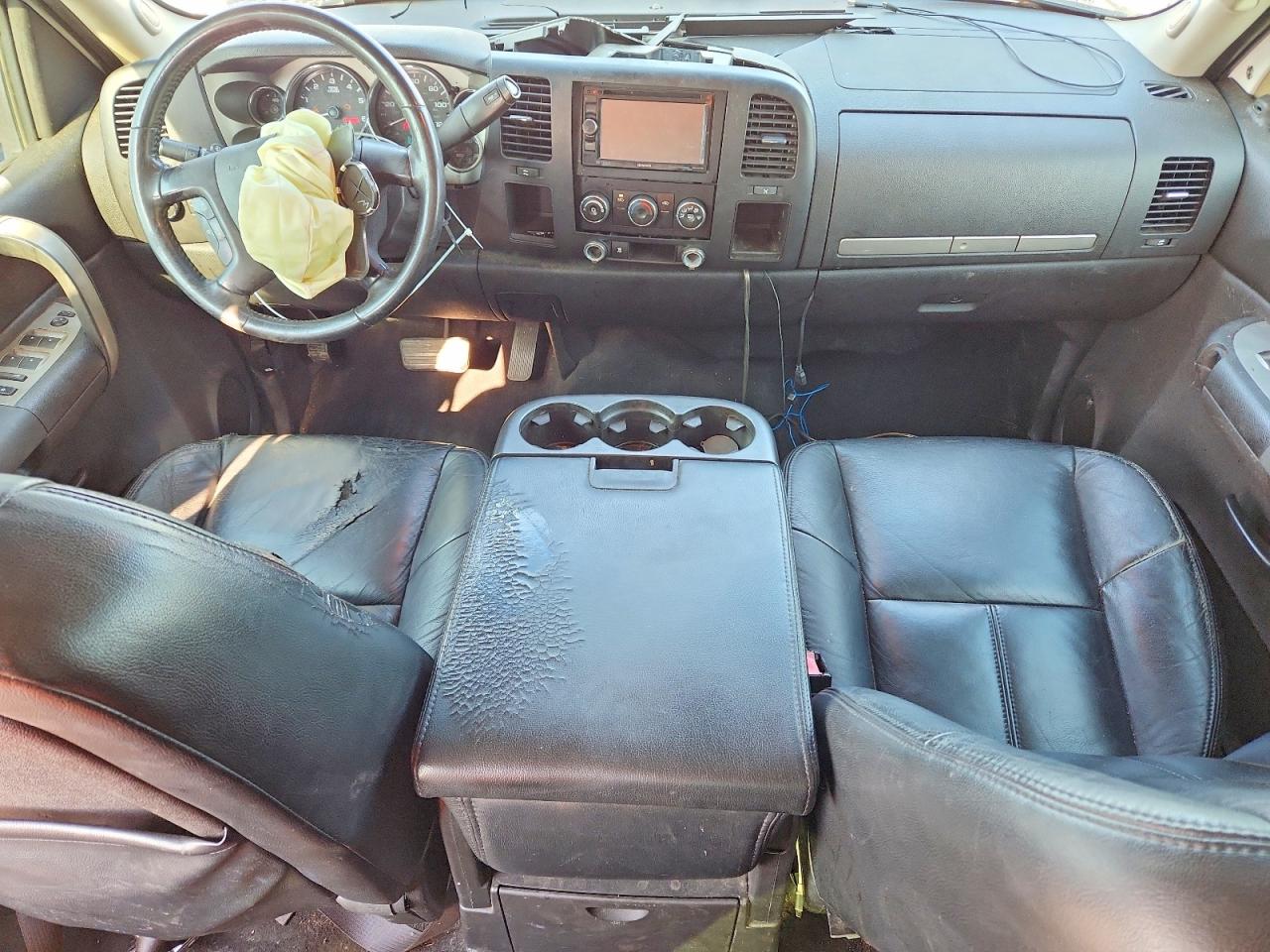 2007 Chevrolet Silverado C1500 Crew Cab White vin: 3GCEC13057G545065