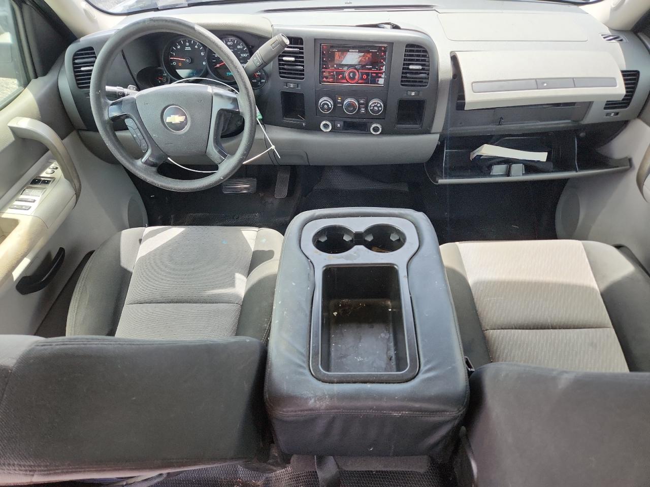 2009 Chevrolet Silverado C1500 Beige vin: 3GCEC13079G248088