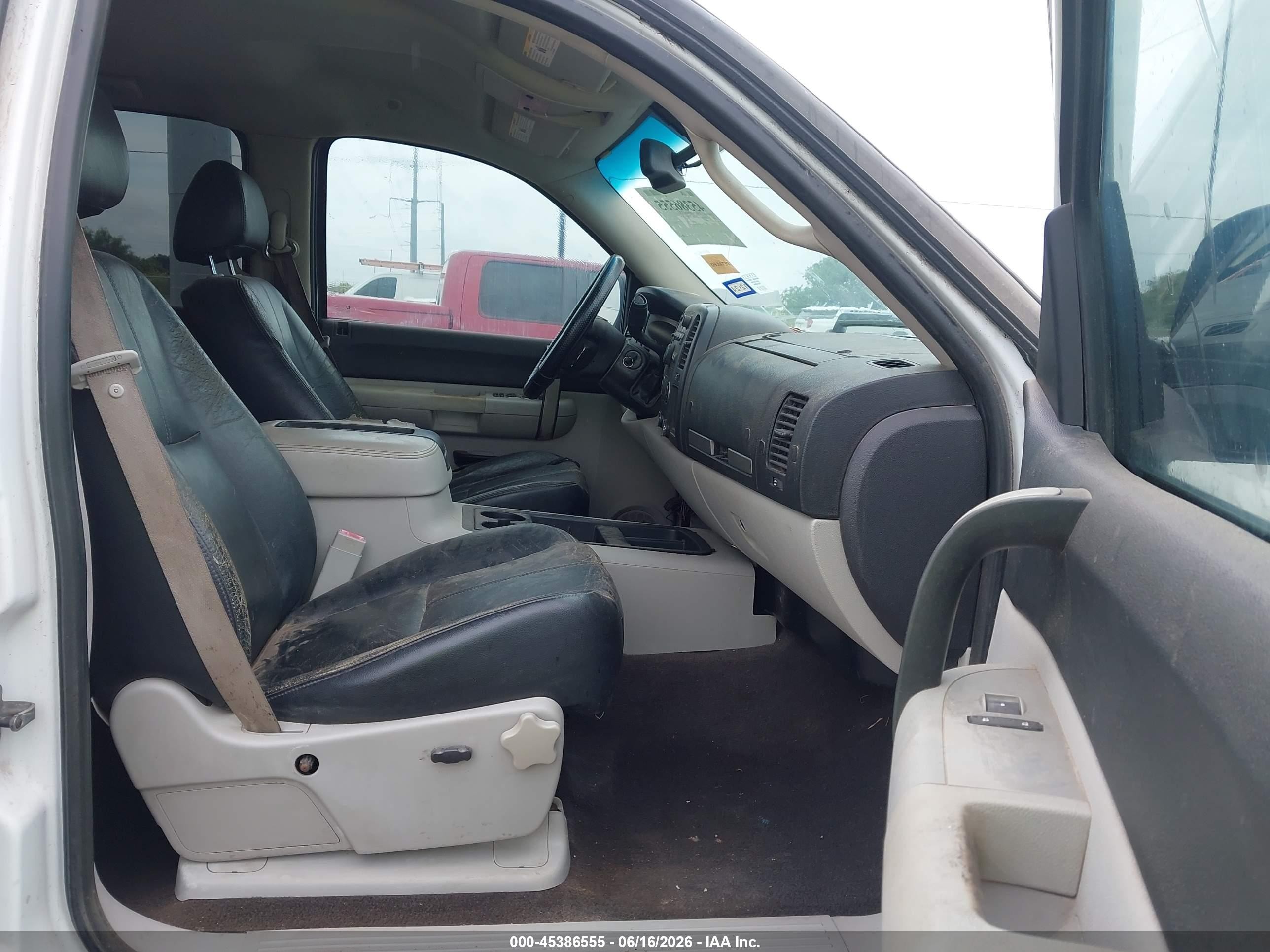 2008 Chevrolet Silverado 1500 Lt2 White vin: 3GCEC130X8G100211