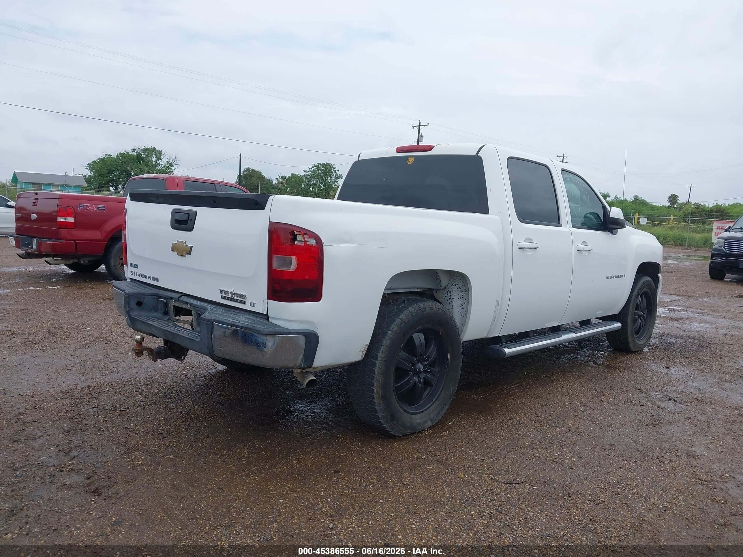 2008 Chevrolet Silverado 1500 Lt2 White vin: 3GCEC130X8G100211