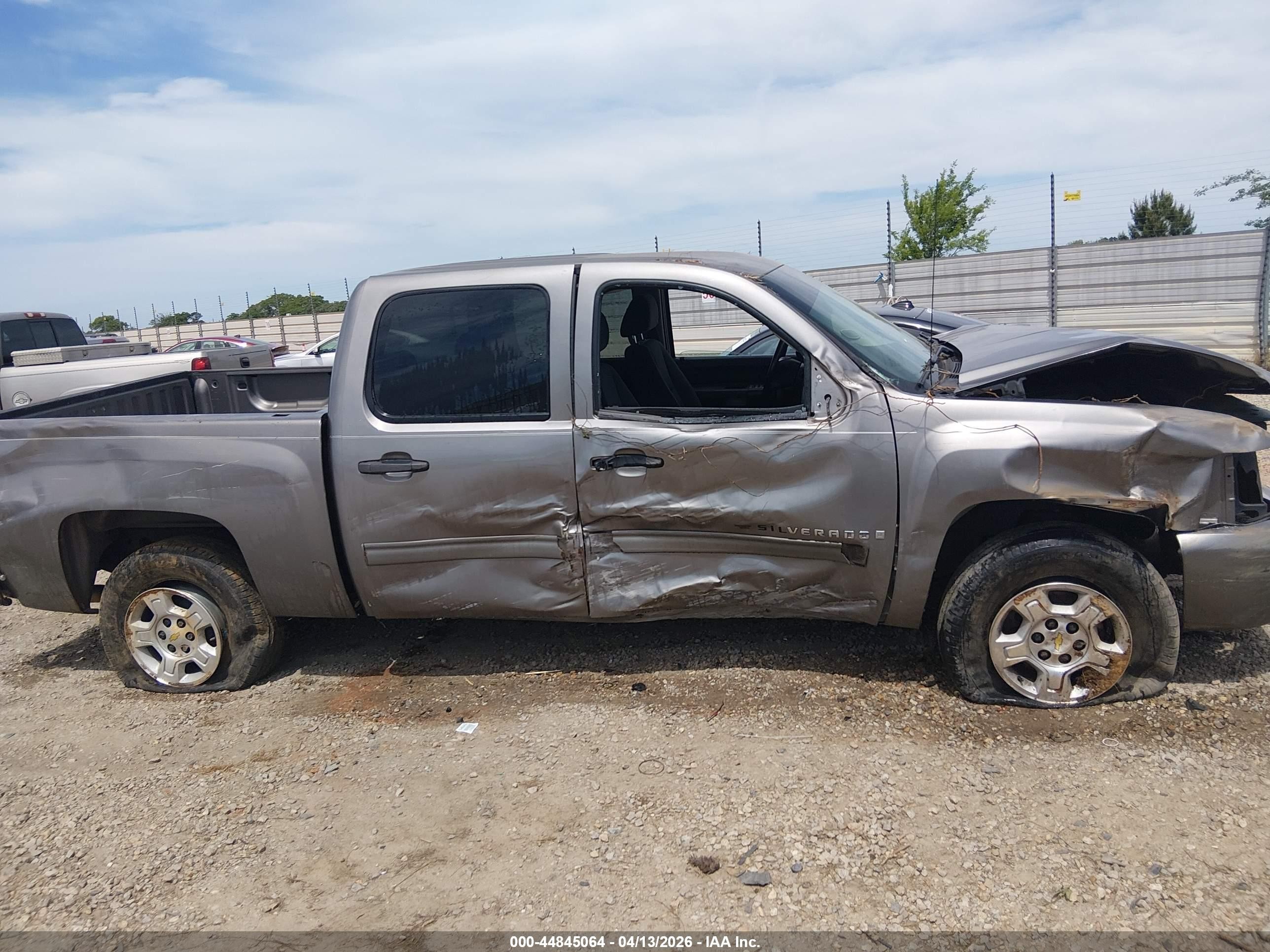 2009 Chevrolet Silverado 1500 Xtra Fuel Economy Серебряный vin: 3GCEC133X9G211885